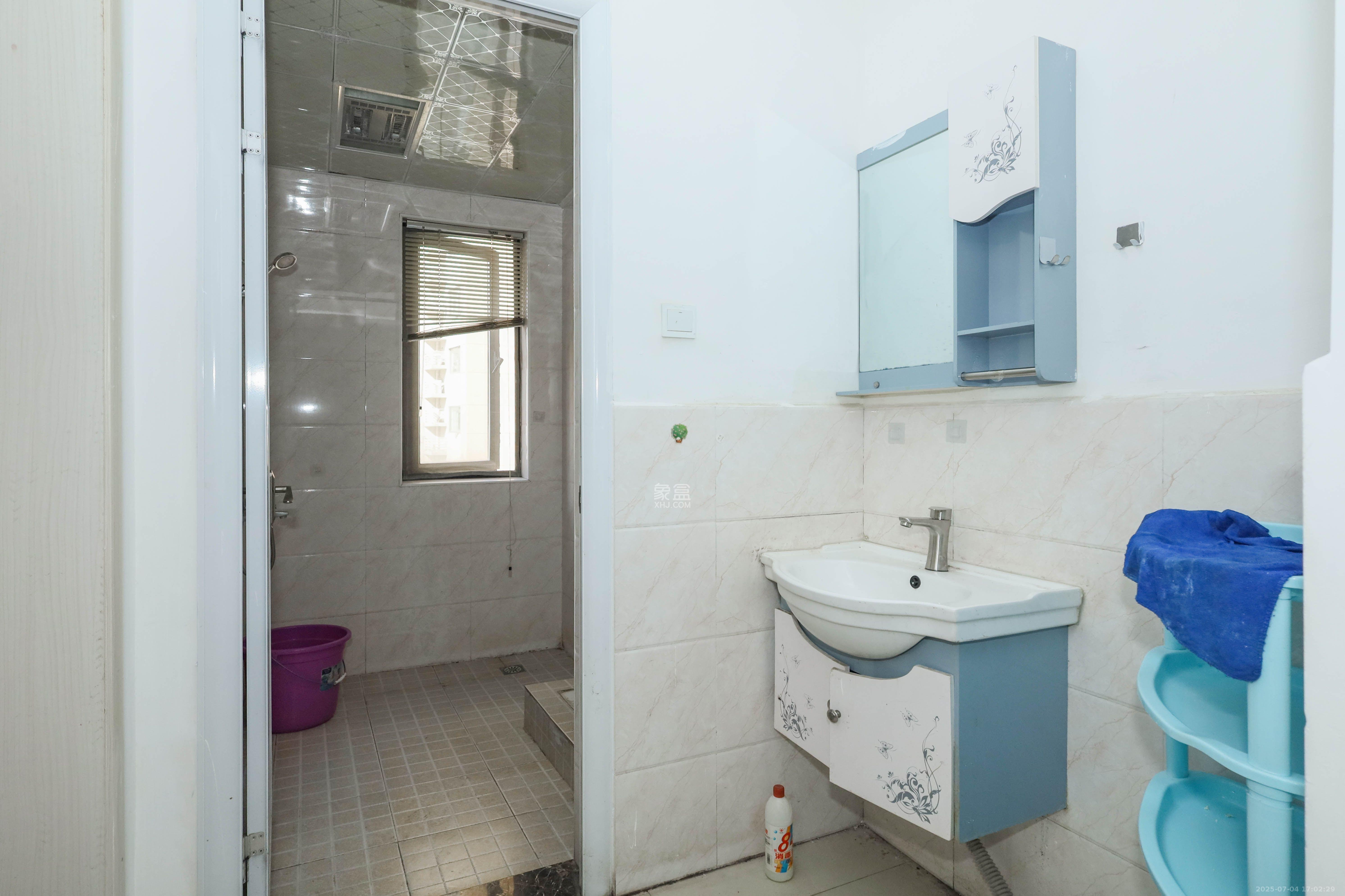 好莱城(弘德西街) 2室2厅1卫 2200.0元/月 好莱城(弘德西街) 2室2厅1卫 2200.0元/月室内图