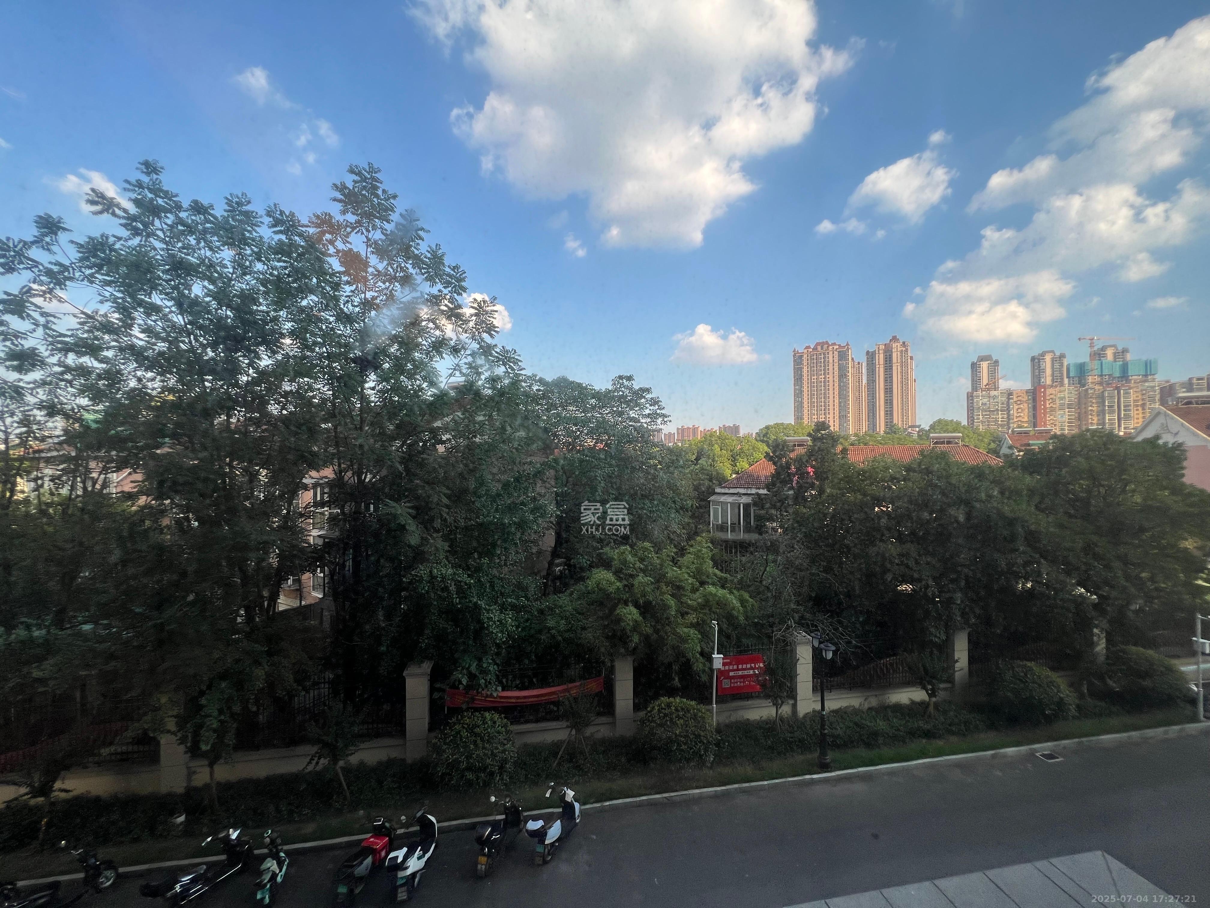 恒大清澜苑（恒大御景半岛四期）  1室1厅1卫    1500.0元/月室内图