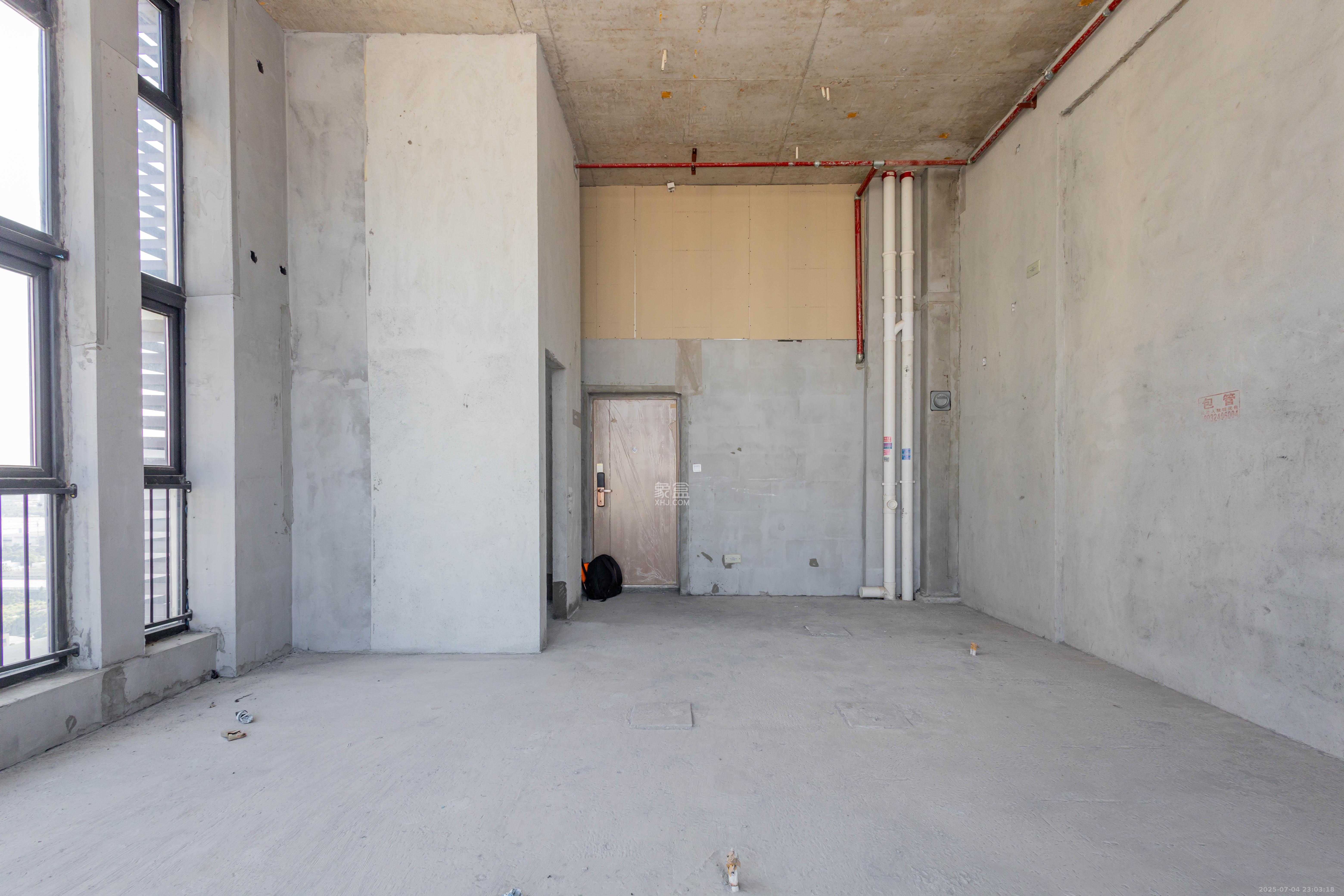 华远碧桂园海蓝城 3室2厅1卫 34.8万 华远碧桂园海蓝城 3室2厅1卫 34.8万客厅