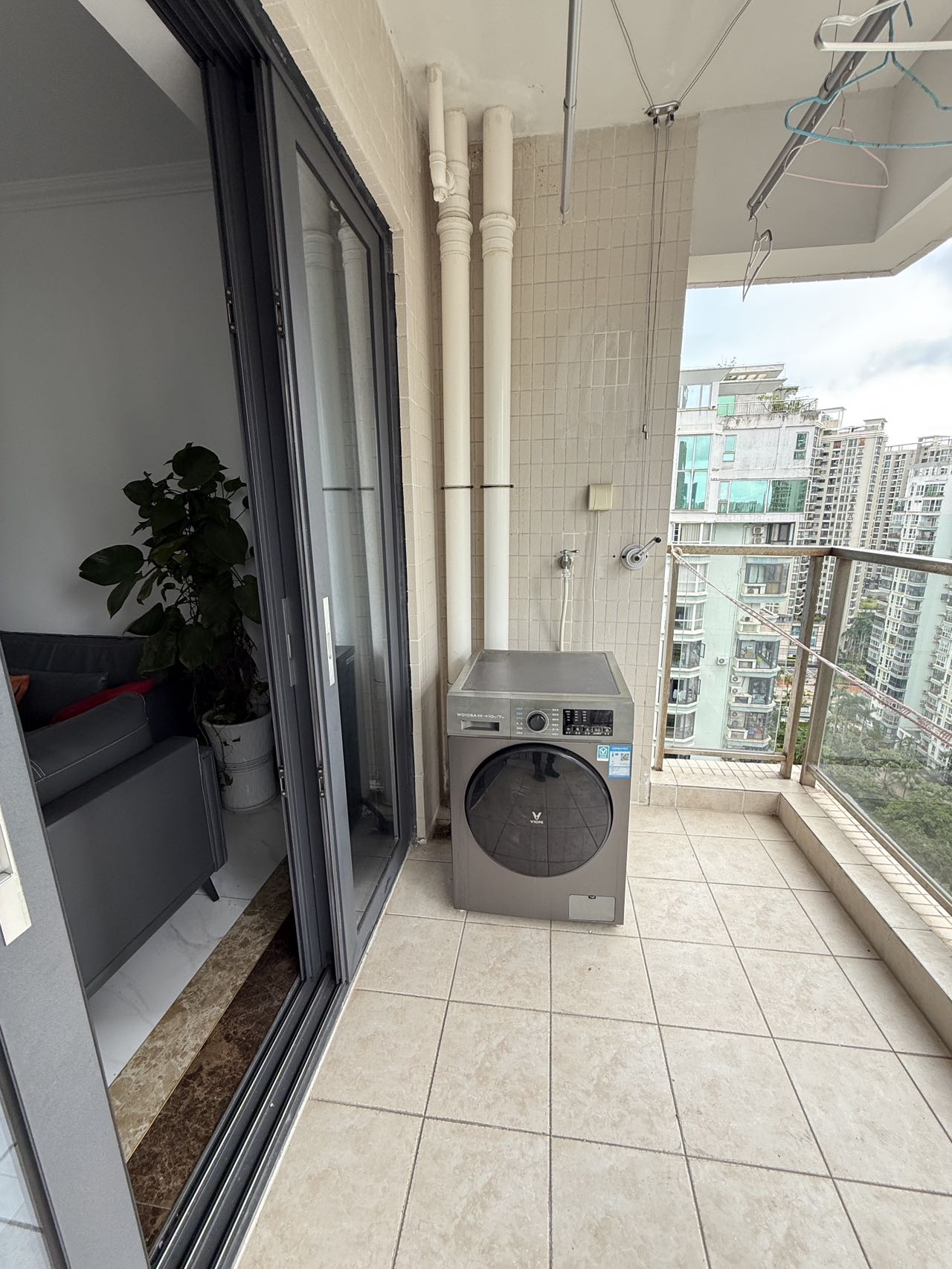 尚运上品 3室2厅2卫 5500.0元/月 尚运上品 3室2厅2卫 5500.0元/月室内图