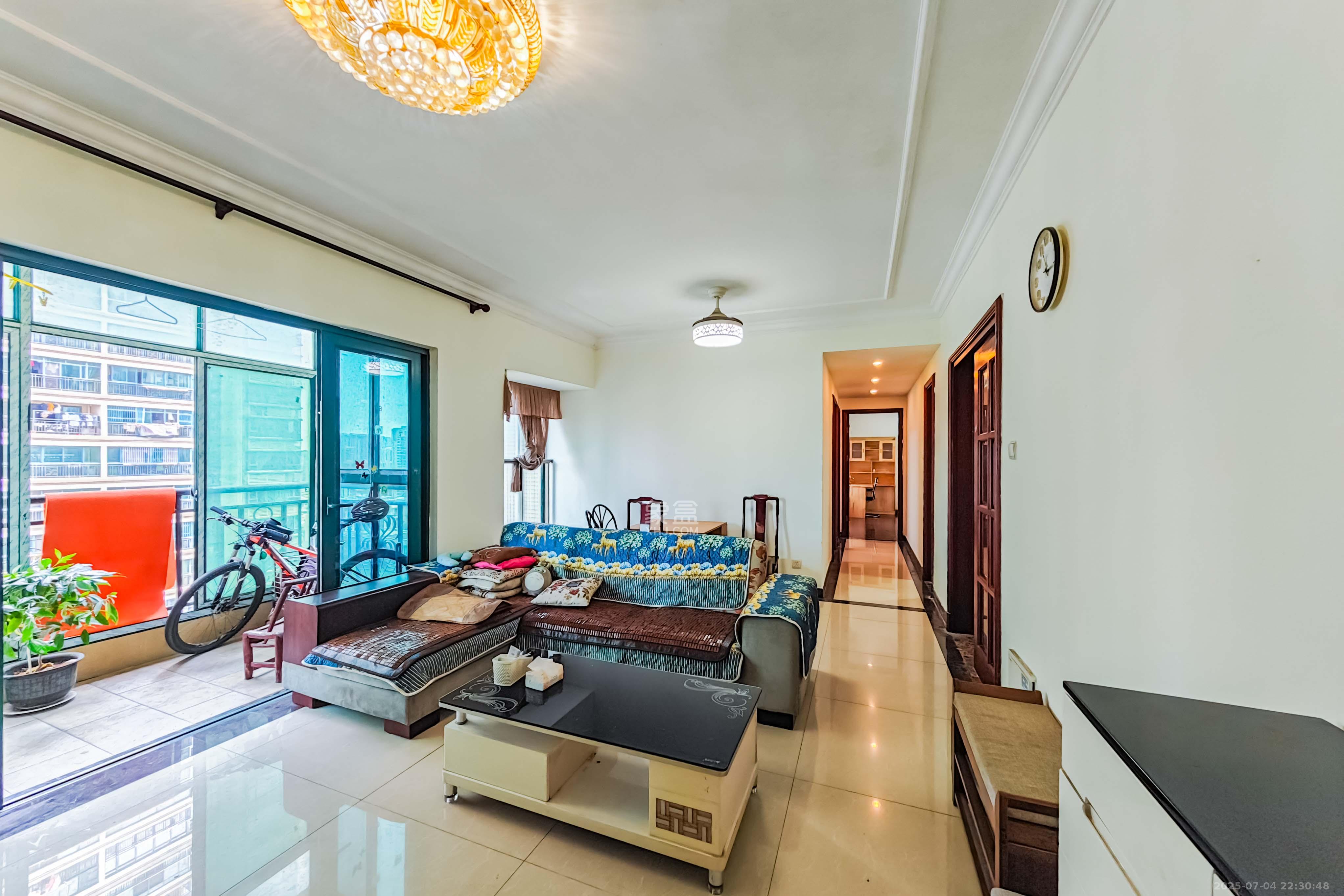 恒大绿洲 3室2厅2卫 95.0万 恒大绿洲 3室2厅2卫 95.0万客厅