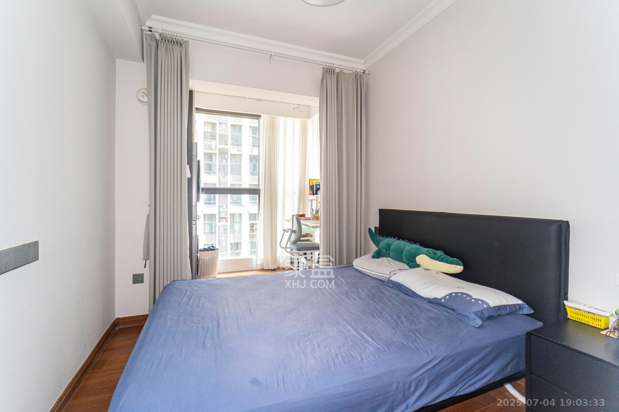 碧桂园翘楚棠 3室2厅2卫 118.0万 碧桂园翘楚棠 3室2厅2卫 118.0万卧室