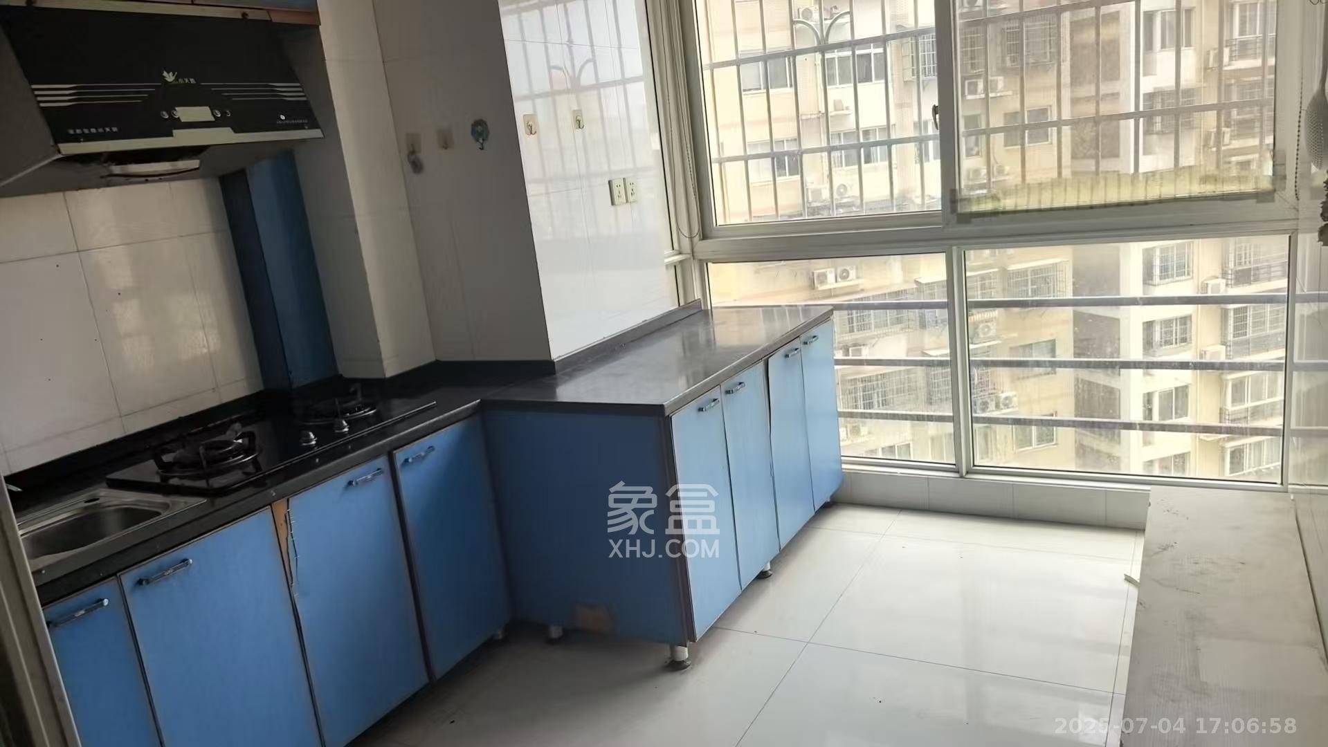 楚天家园  2室2厅1卫   1450.00元/月室内图