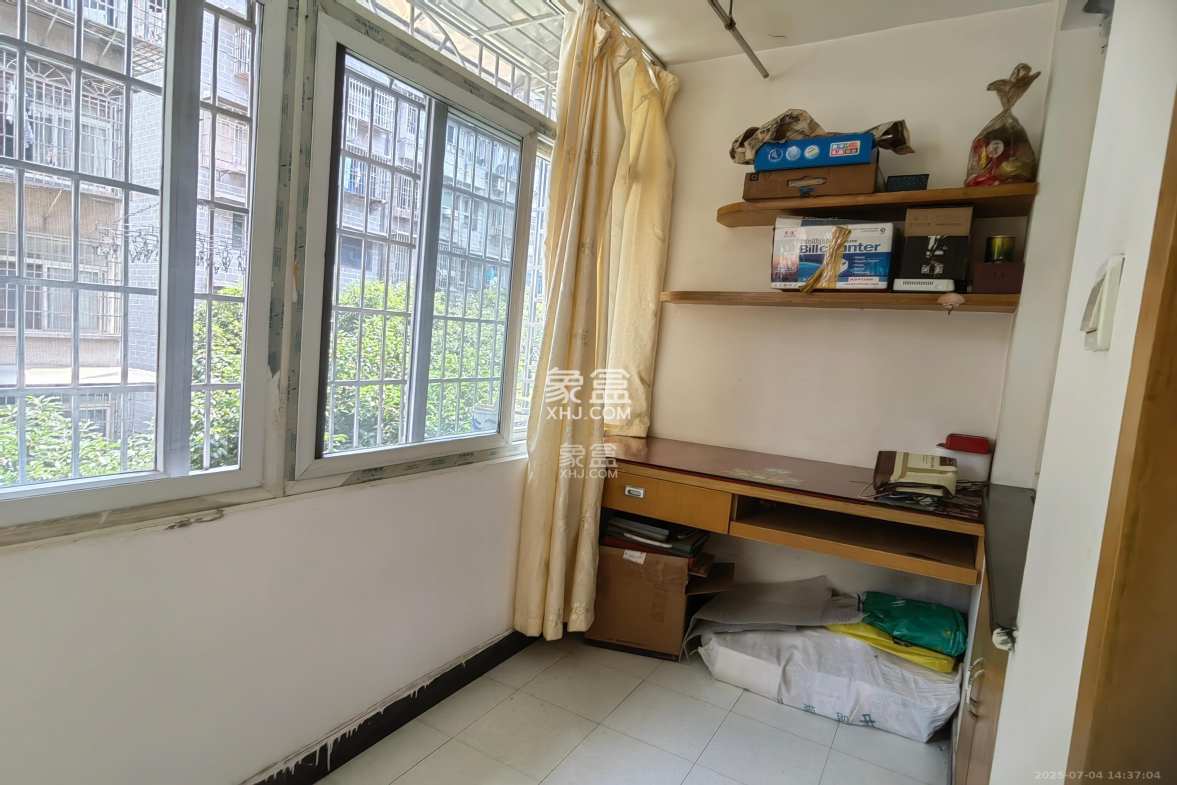 马王堆社区七片 3室2厅1卫 2100.0元/月 马王堆社区七片 3室2厅1卫 2100.0元/月室内图