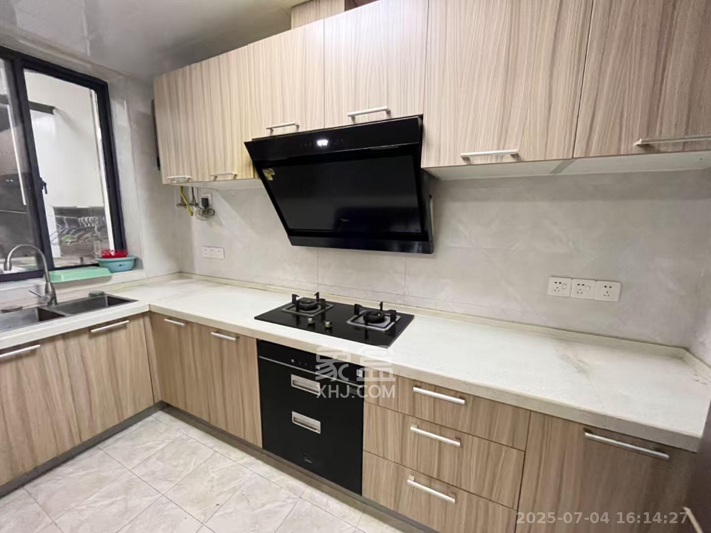 怡海星城  3室2厅1卫    1980.0元/月 怡海星城  3室2厅1卫    1980.0元/月室内图