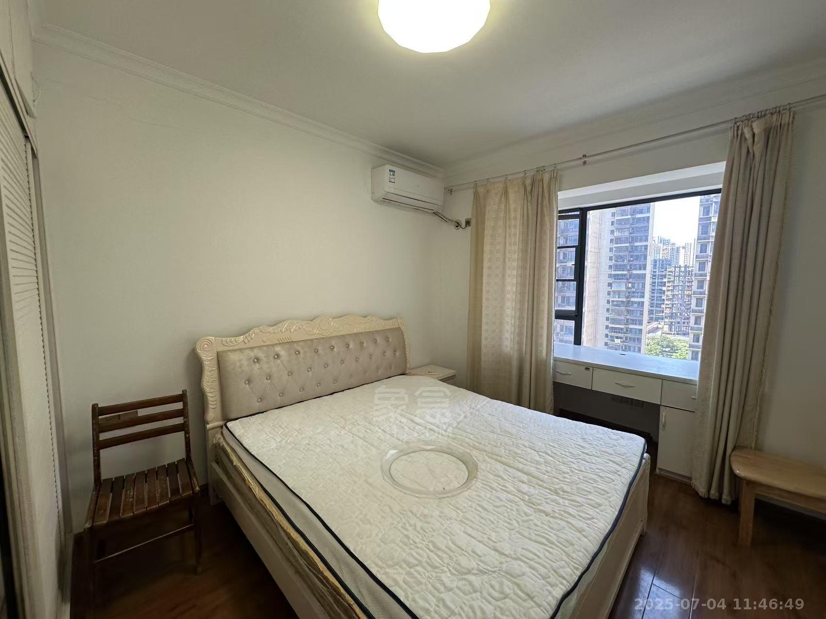 春藤小镇 2室2厅1卫 1500.0元/月 春藤小镇 2室2厅1卫 1500.0元/月室内图