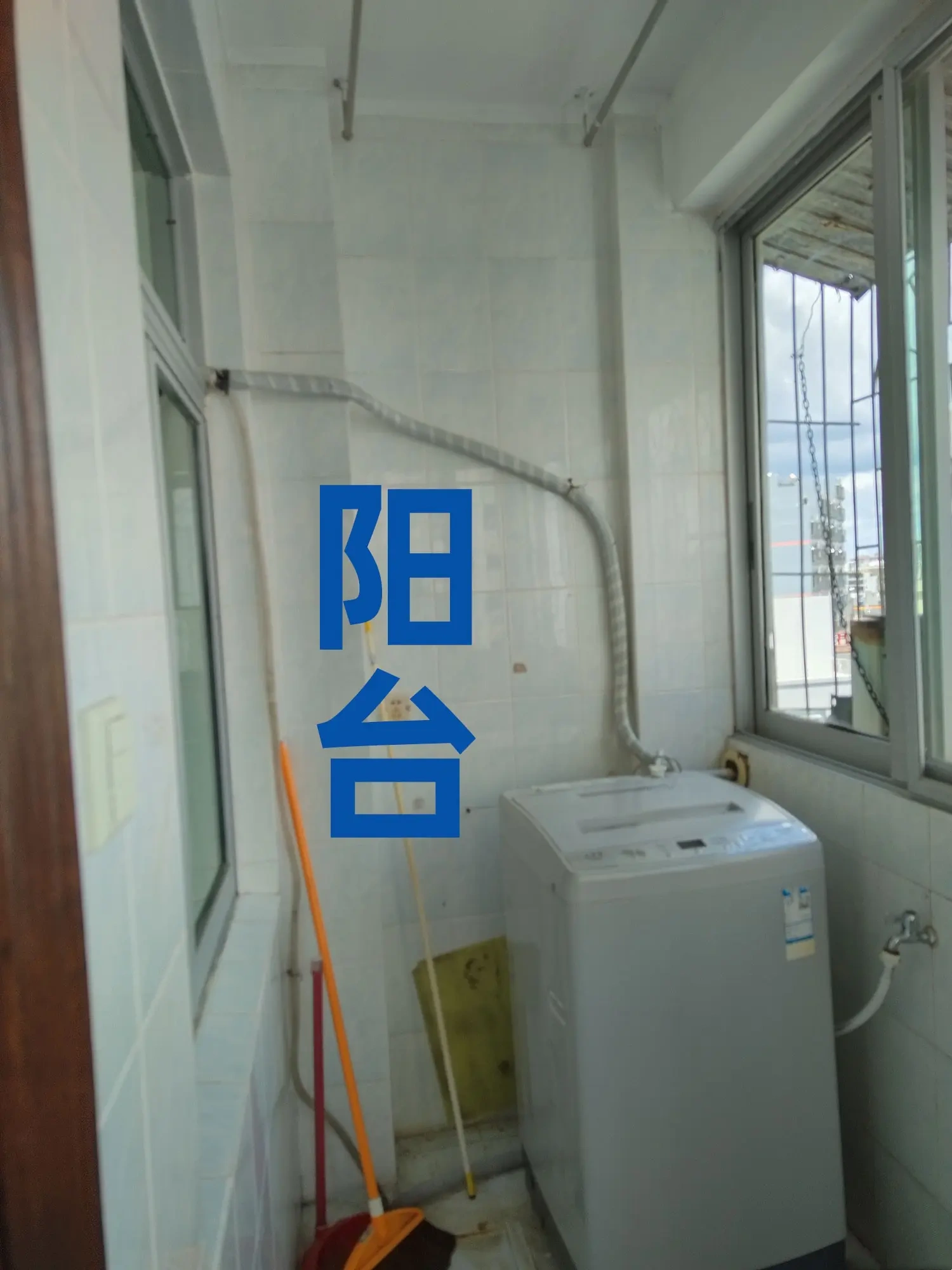 金花园  3室2厅2卫   3000.00元/月室内图