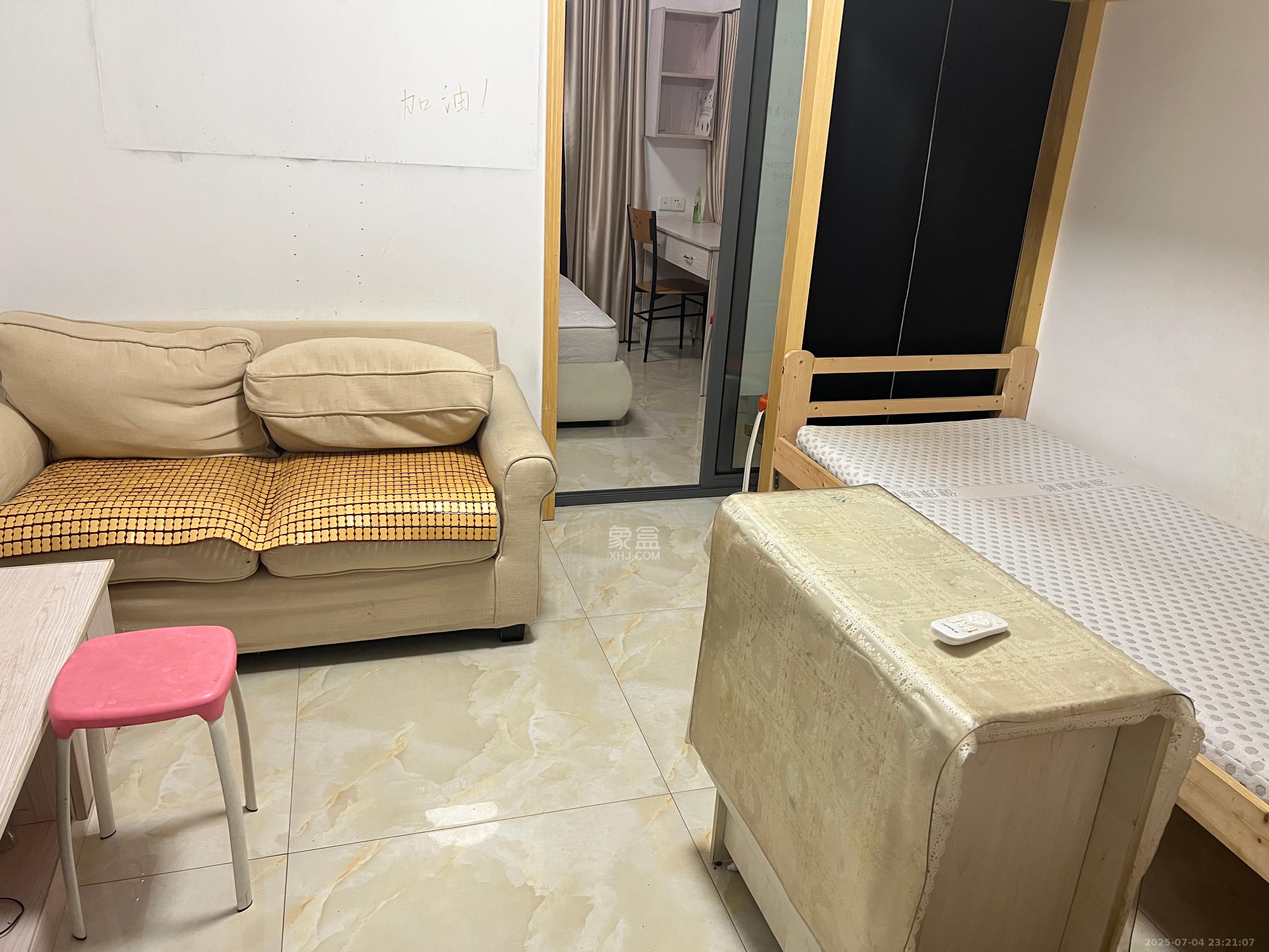 鑫远熙山  1室1厅1卫    1350.0元/月 鑫远熙山  1室1厅1卫    1350.0元/月室内图