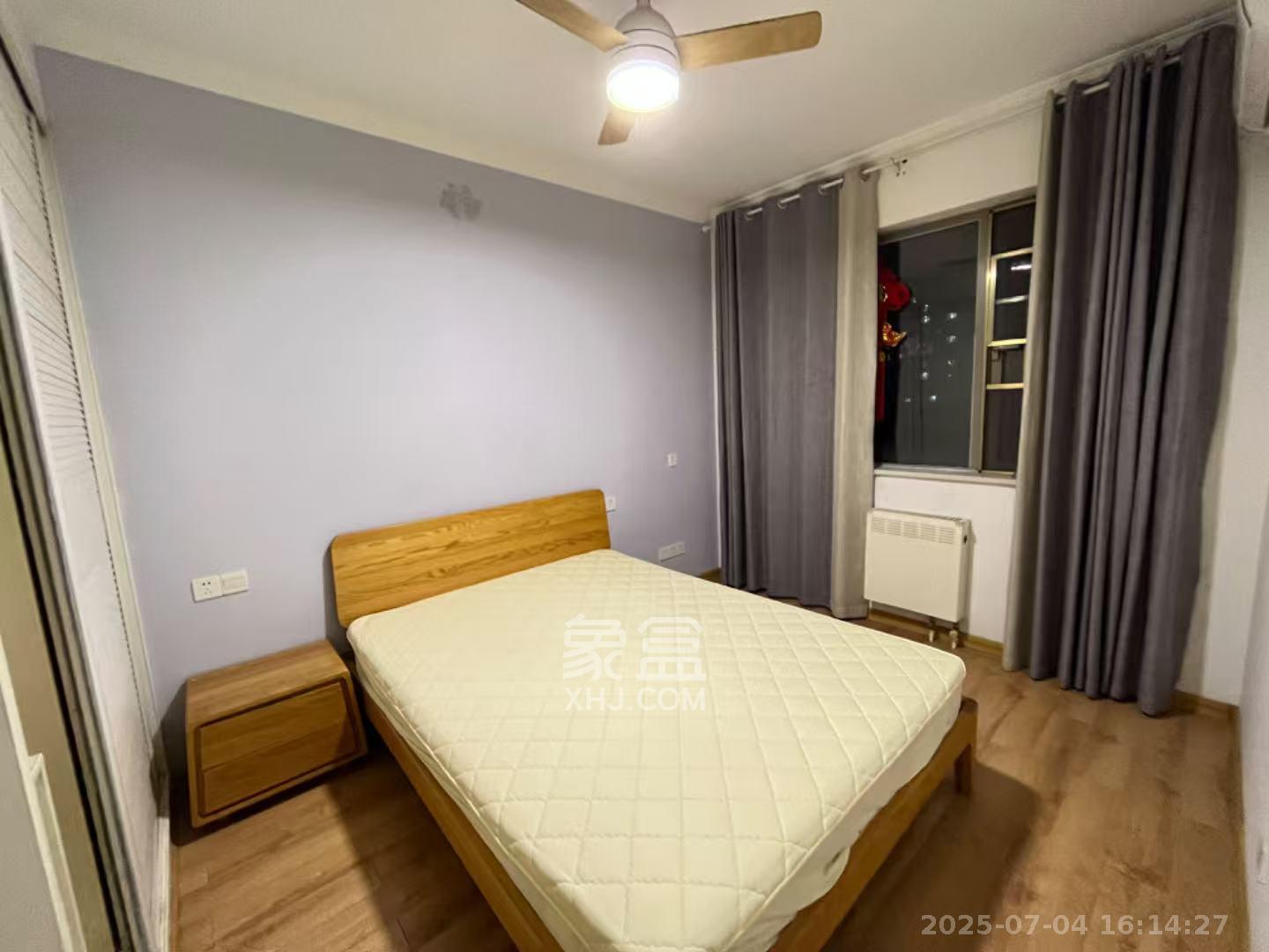 怡海星城  3室2厅1卫    1980.0元/月 怡海星城  3室2厅1卫    1980.0元/月室内图