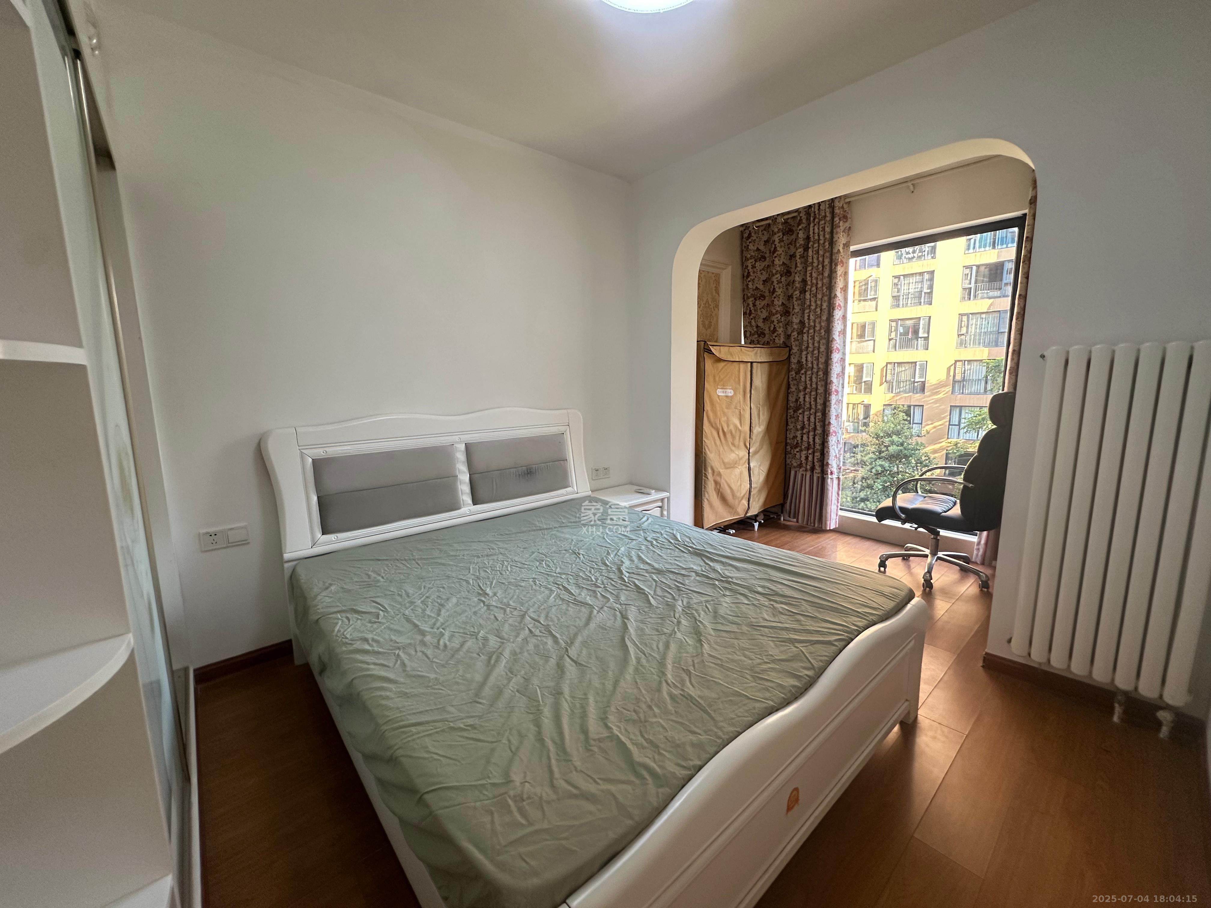 怡海星城 3室2厅1卫 1700.0元/月 怡海星城 3室2厅1卫 1700.0元/月室内图