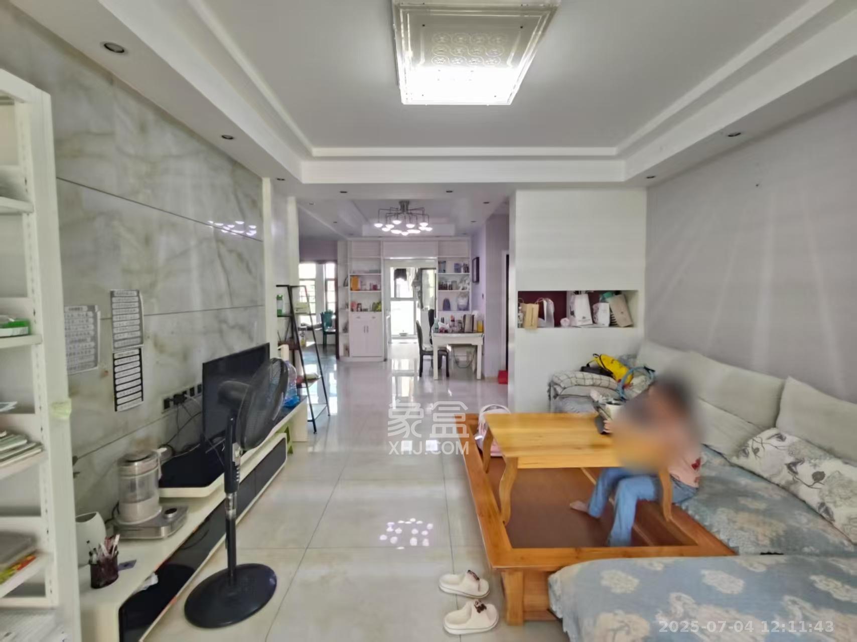 中房瑞致国际  3室2厅2卫   3000.00元/月室内图