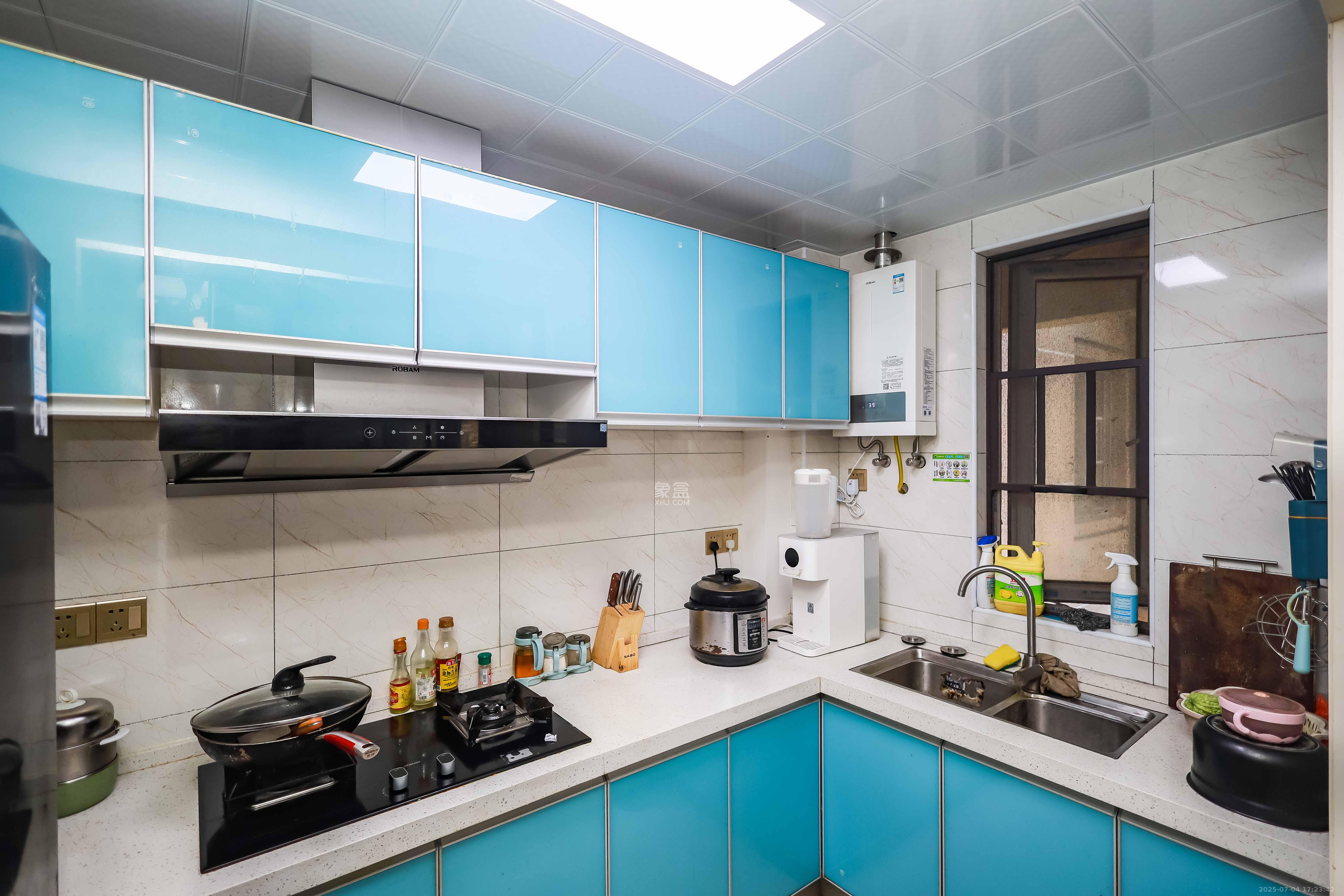 金科世界城  4室2厅2卫    113.0万 金科世界城  4室2厅2卫    113.0万厨房