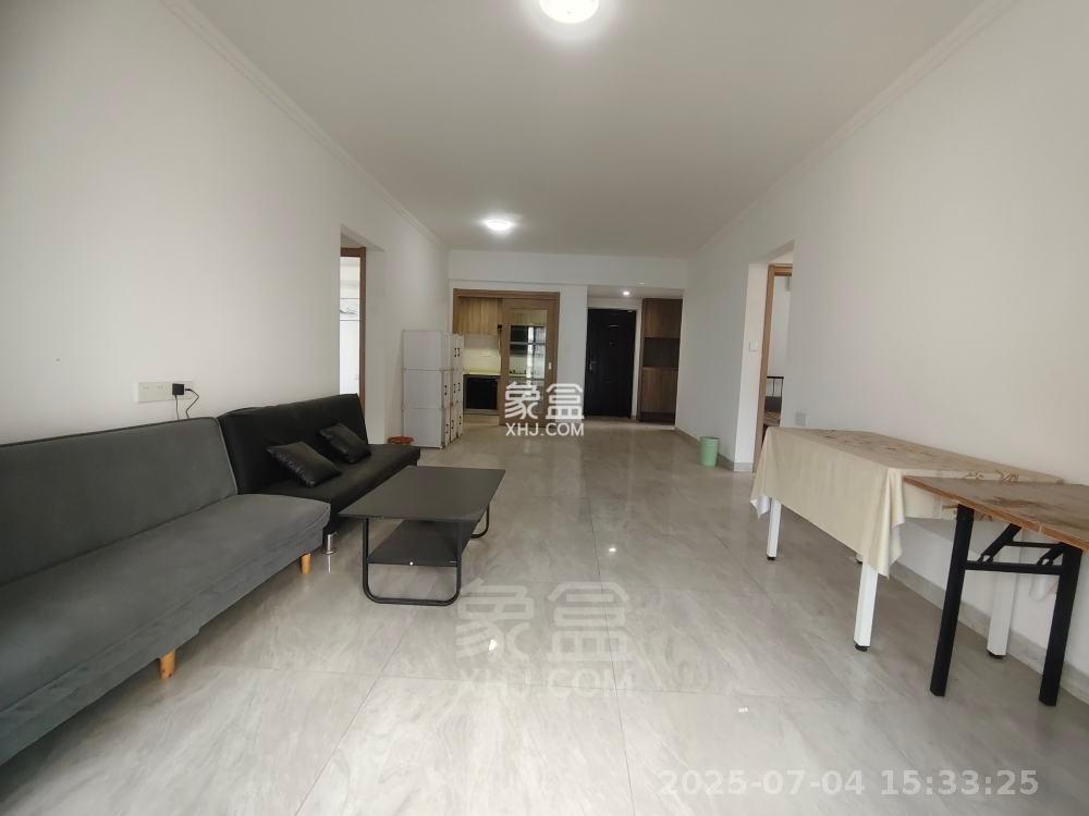 东部美的城 4室2厅2卫 2000.0元/月 东部美的城 4室2厅2卫 2000.0元/月室内图