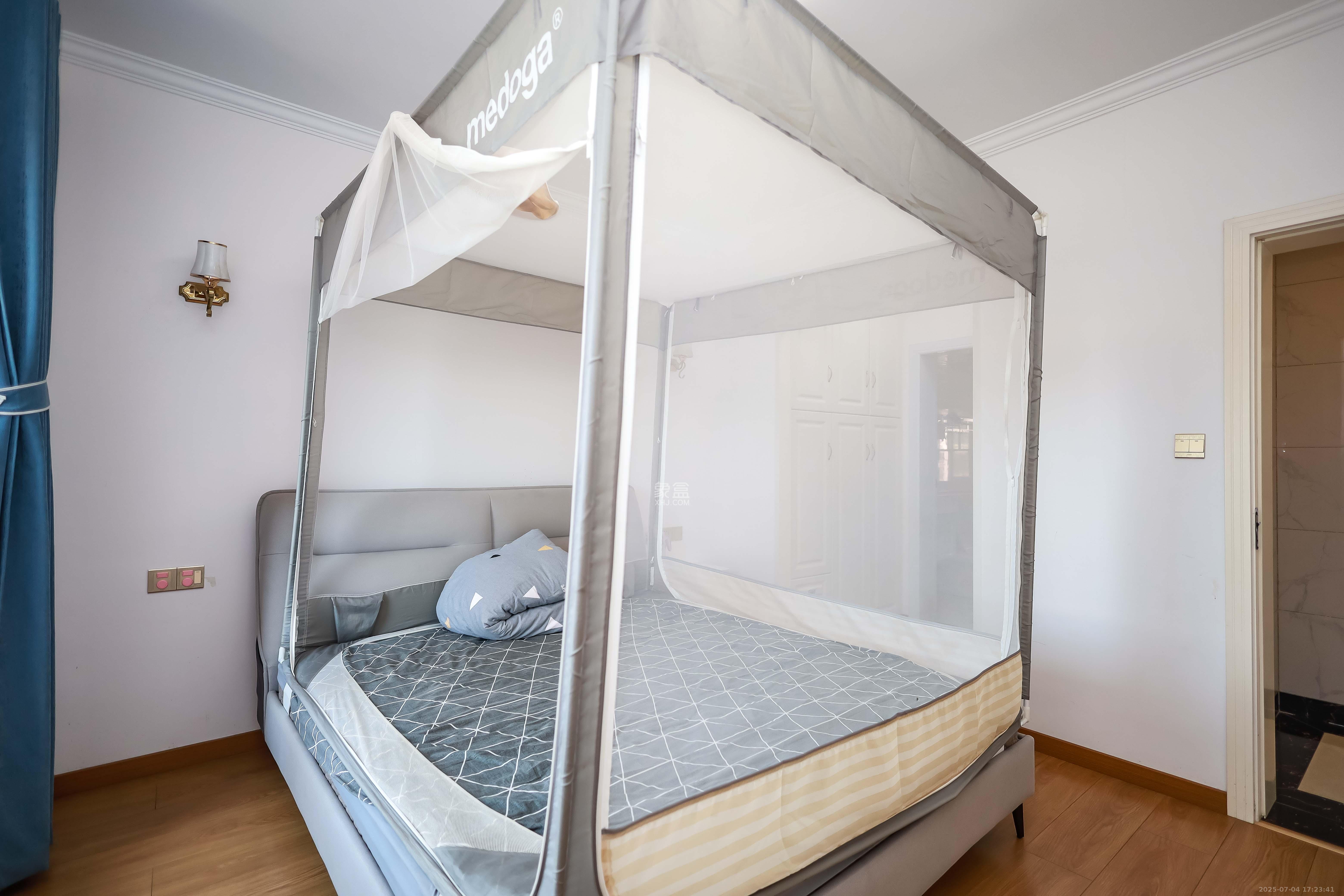 金科世界城  4室2厅2卫    113.0万 金科世界城  4室2厅2卫    113.0万卧室