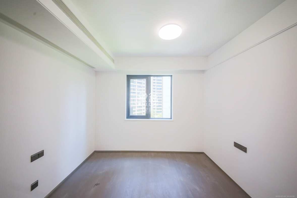 长沙润府B区 3室2厅2卫 208.0万 长沙润府B区 3室2厅2卫 208.0万卧室