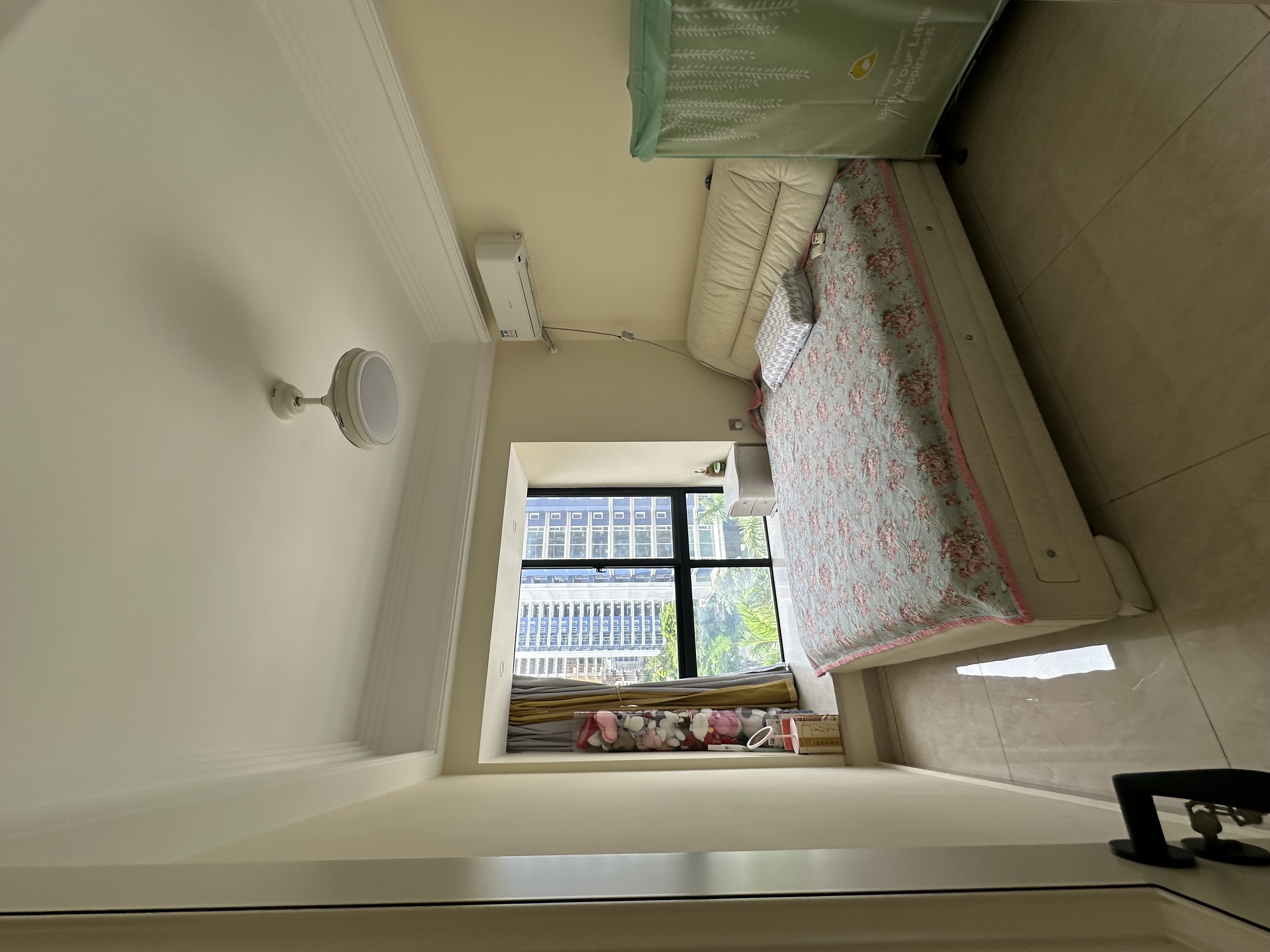 环强御景湾 3室2厅1卫 265.0万 环强御景湾 3室2厅1卫 265.0万客厅