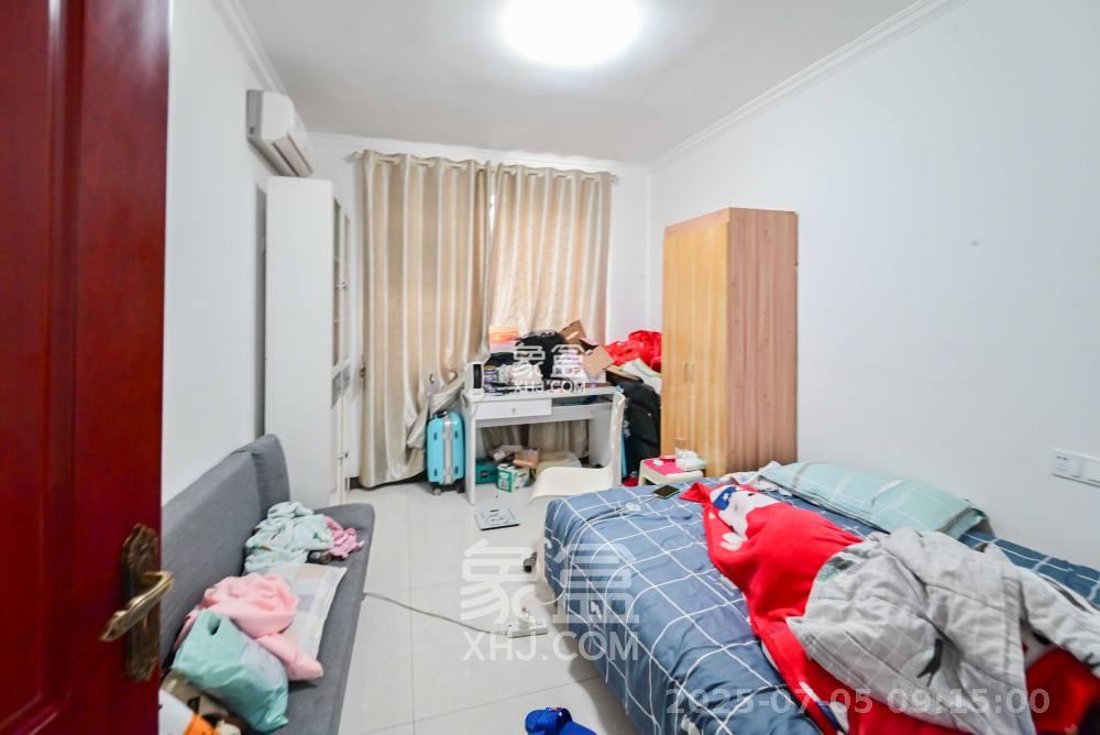 金轮星光名座 3室2厅1卫 2200.0元/月 金轮星光名座 3室2厅1卫 2200.0元/月室内图