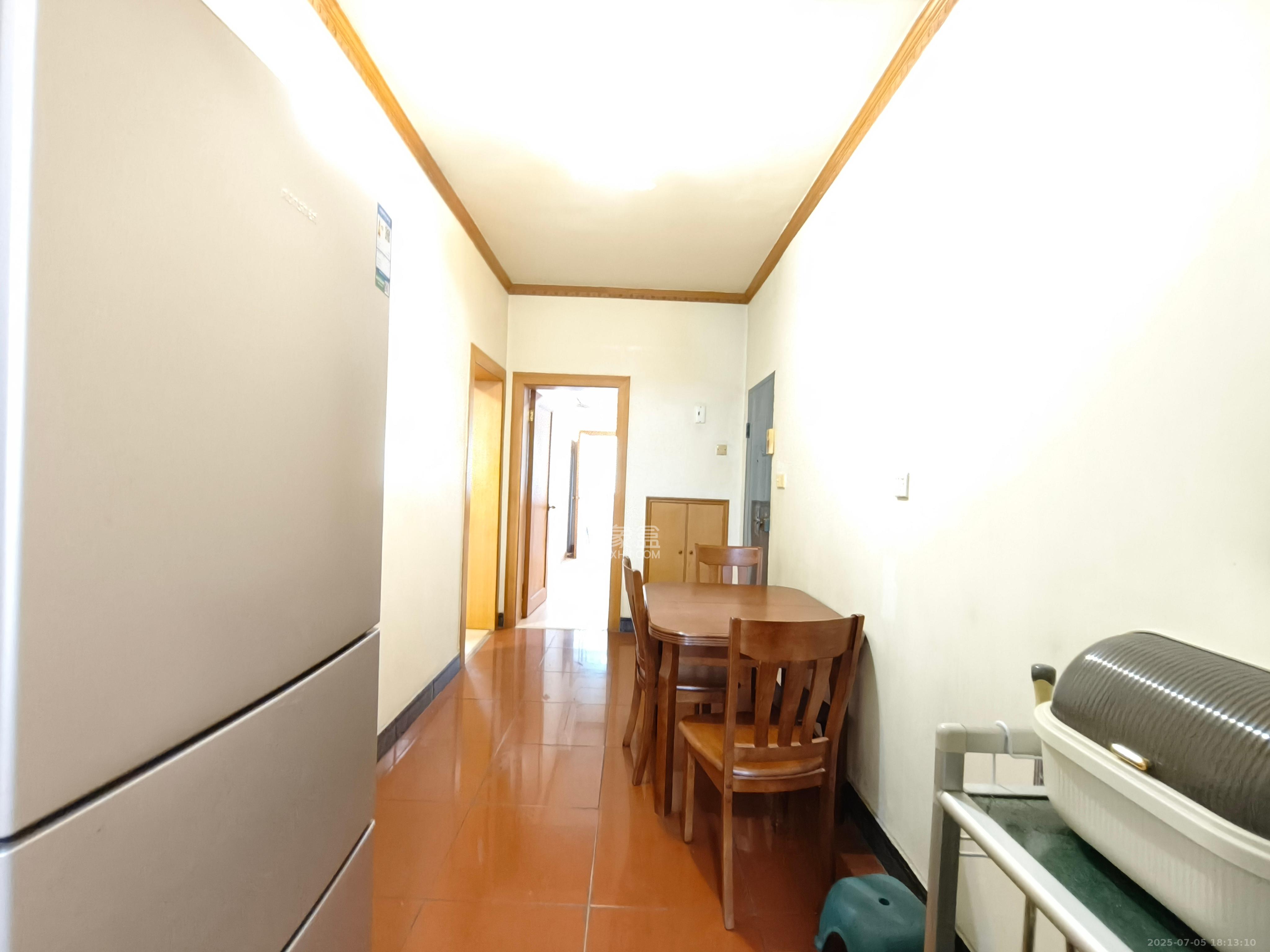 长沙师范教职工宿舍 2室2厅1卫 2300.0元/月 长沙师范教职工宿舍 2室2厅1卫 2300.0元/月室内图