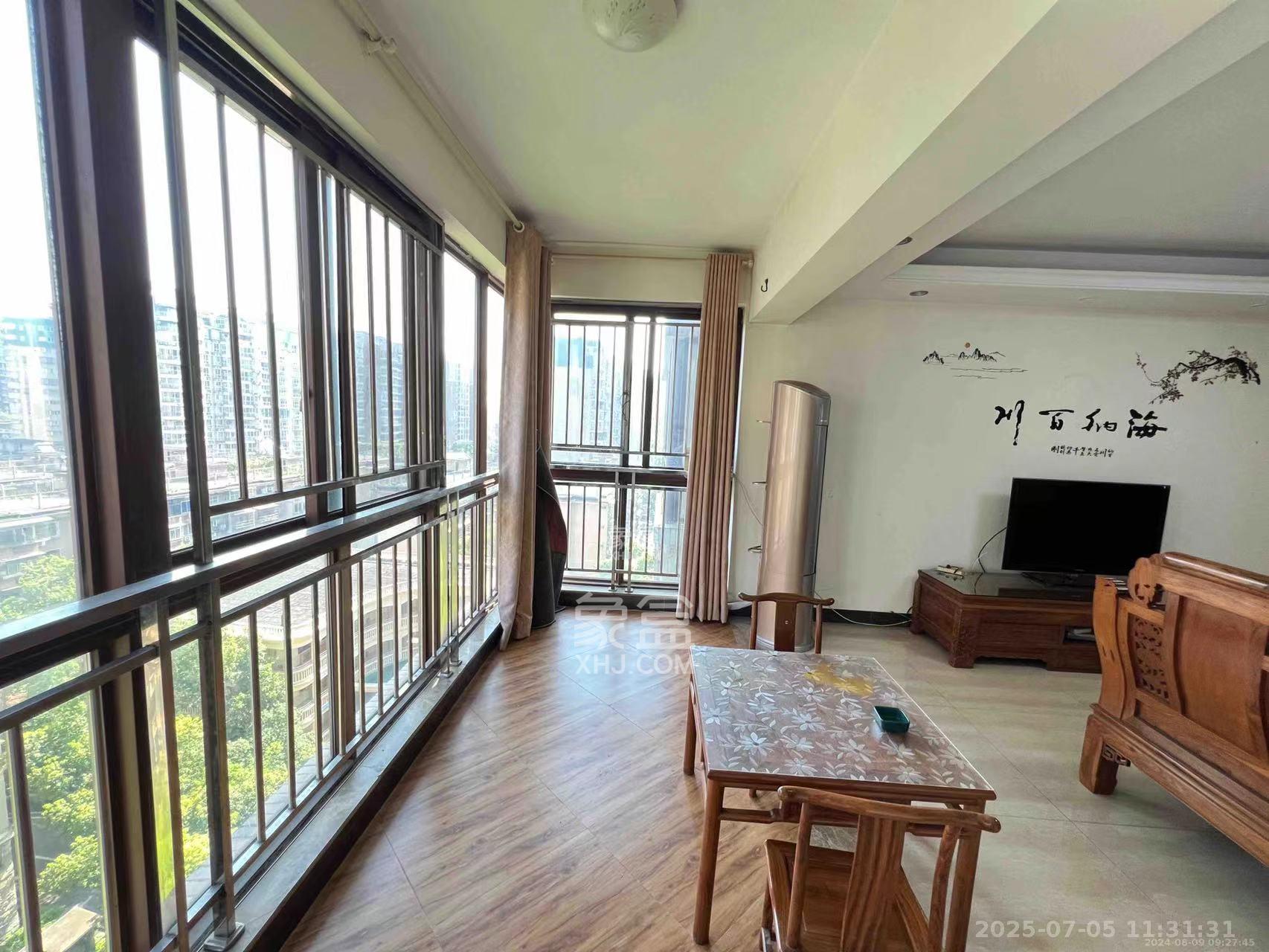 鑫天山水洲城  4室2厅2卫   3100.00元/月室内图