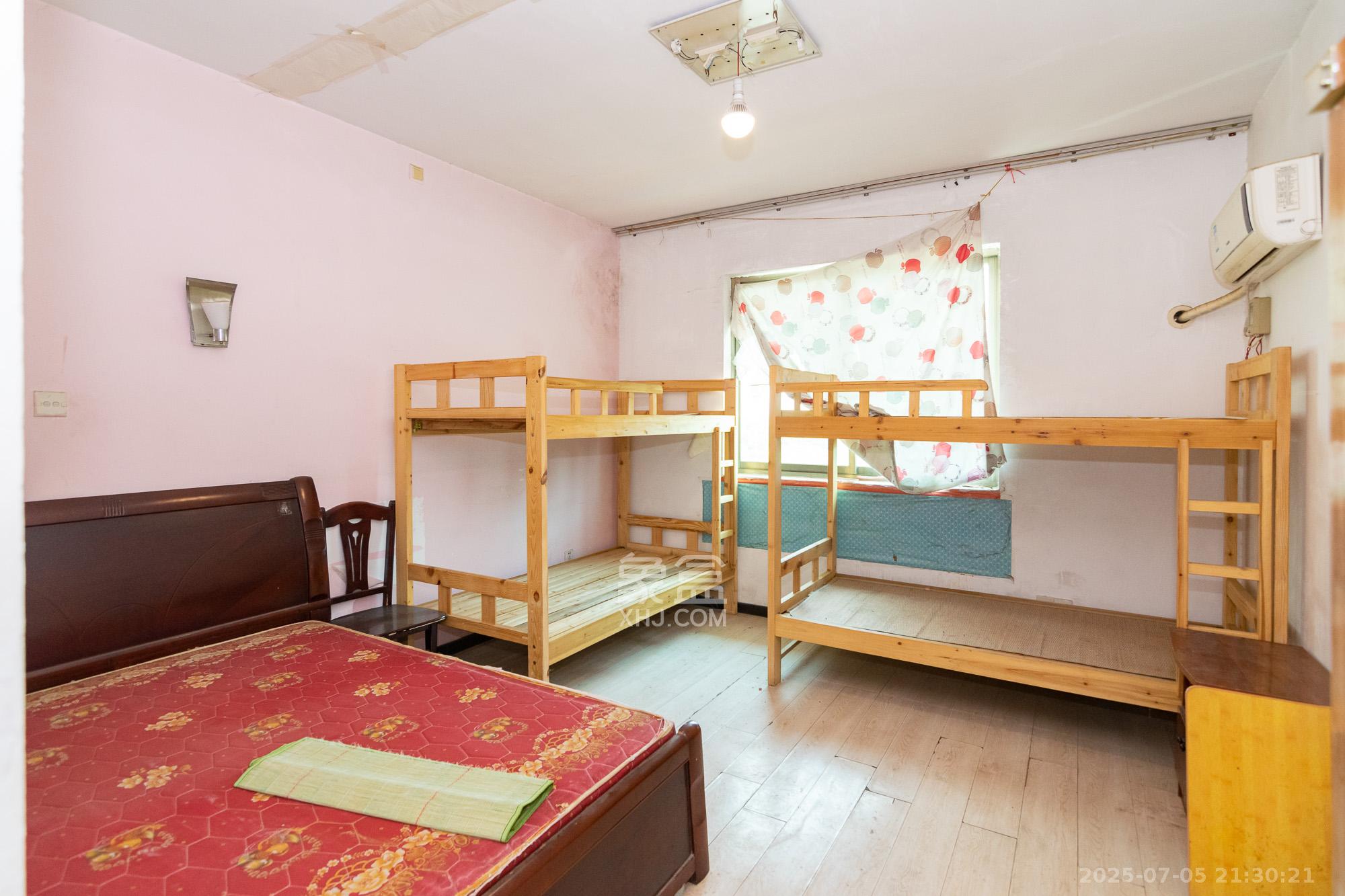 黄金乡金沙村废旧大市场  3室2厅1卫    42.8万 黄金乡金沙村废旧大市场  3室2厅1卫    42.8万卧室