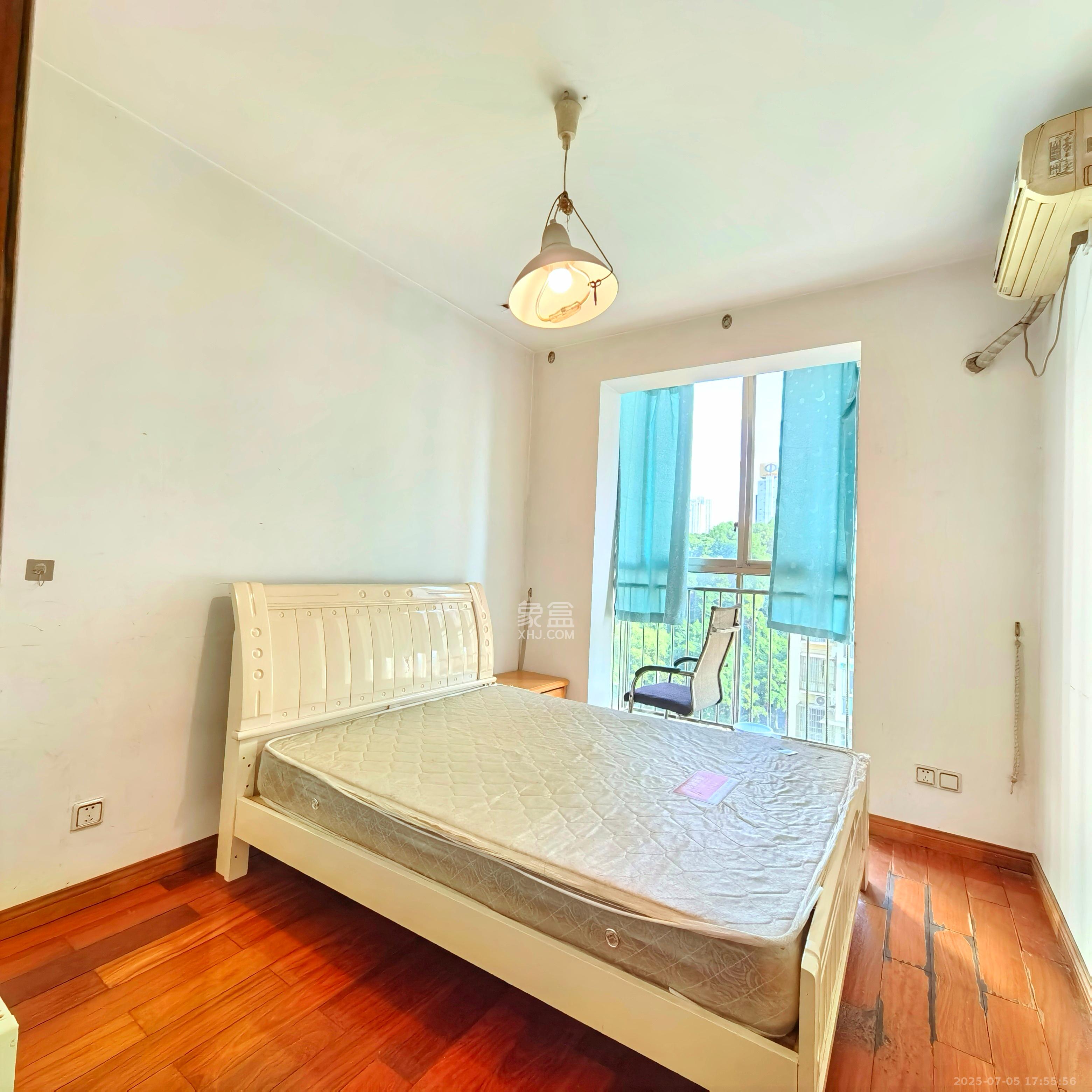 阳光丽景 4室2厅2卫 1900.0元/月 阳光丽景 4室2厅2卫 1900.0元/月室内图