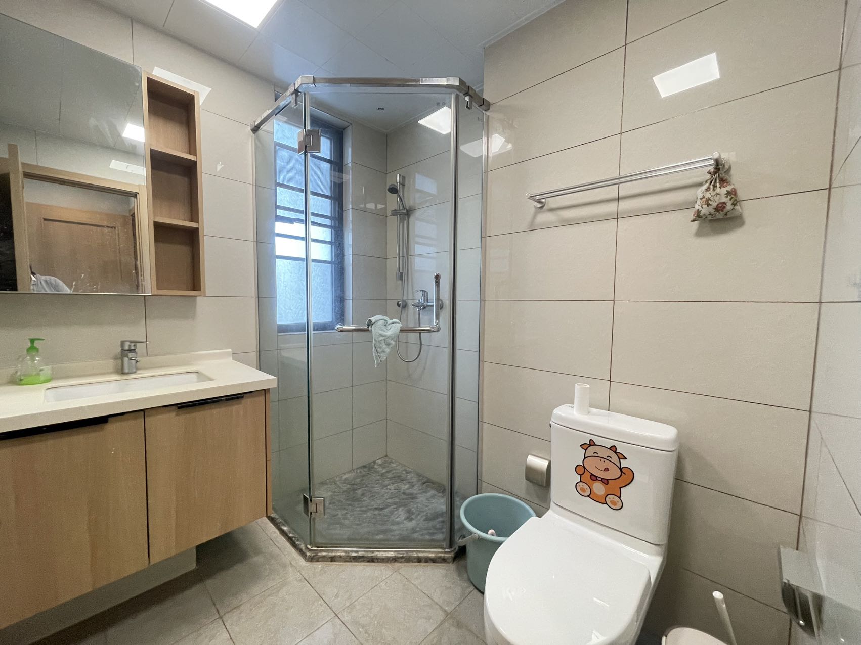 大华锦绣海岸四期 3室2厅2卫 178.0万 大华锦绣海岸四期 3室2厅2卫 178.0万客厅