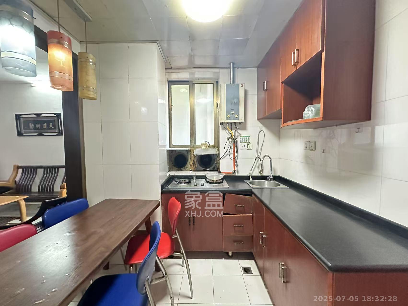 欧陆经典 1室1厅1卫 1800.0元/月 欧陆经典 1室1厅1卫 1800.0元/月室内图