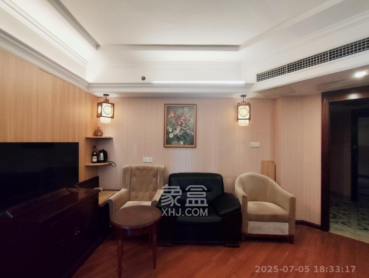 海德公园  1室1厅1卫   1300.00元/月