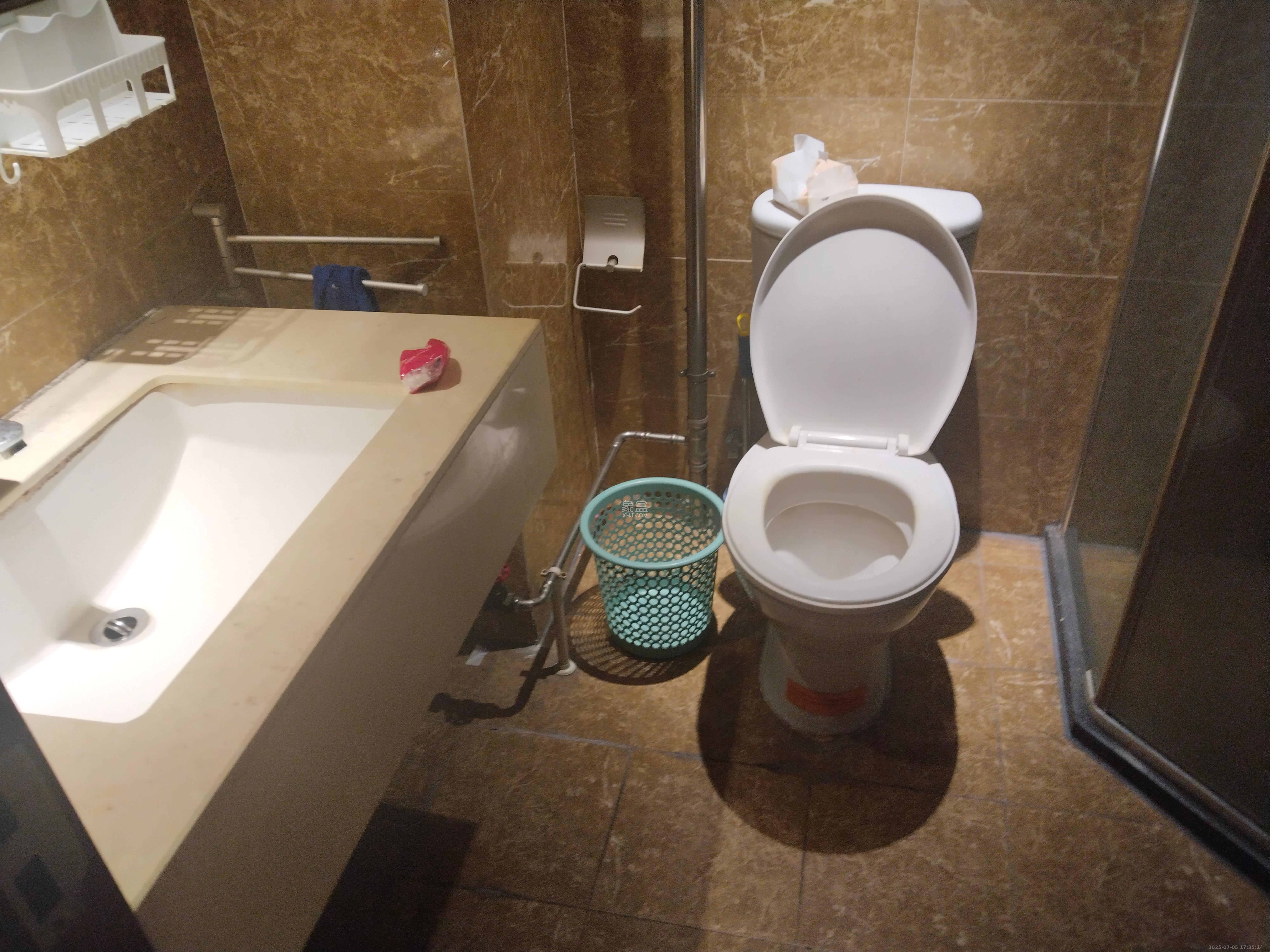 东塘瑞府 1室1厅1卫 1600.0元/月 东塘瑞府 1室1厅1卫 1600.0元/月室内图