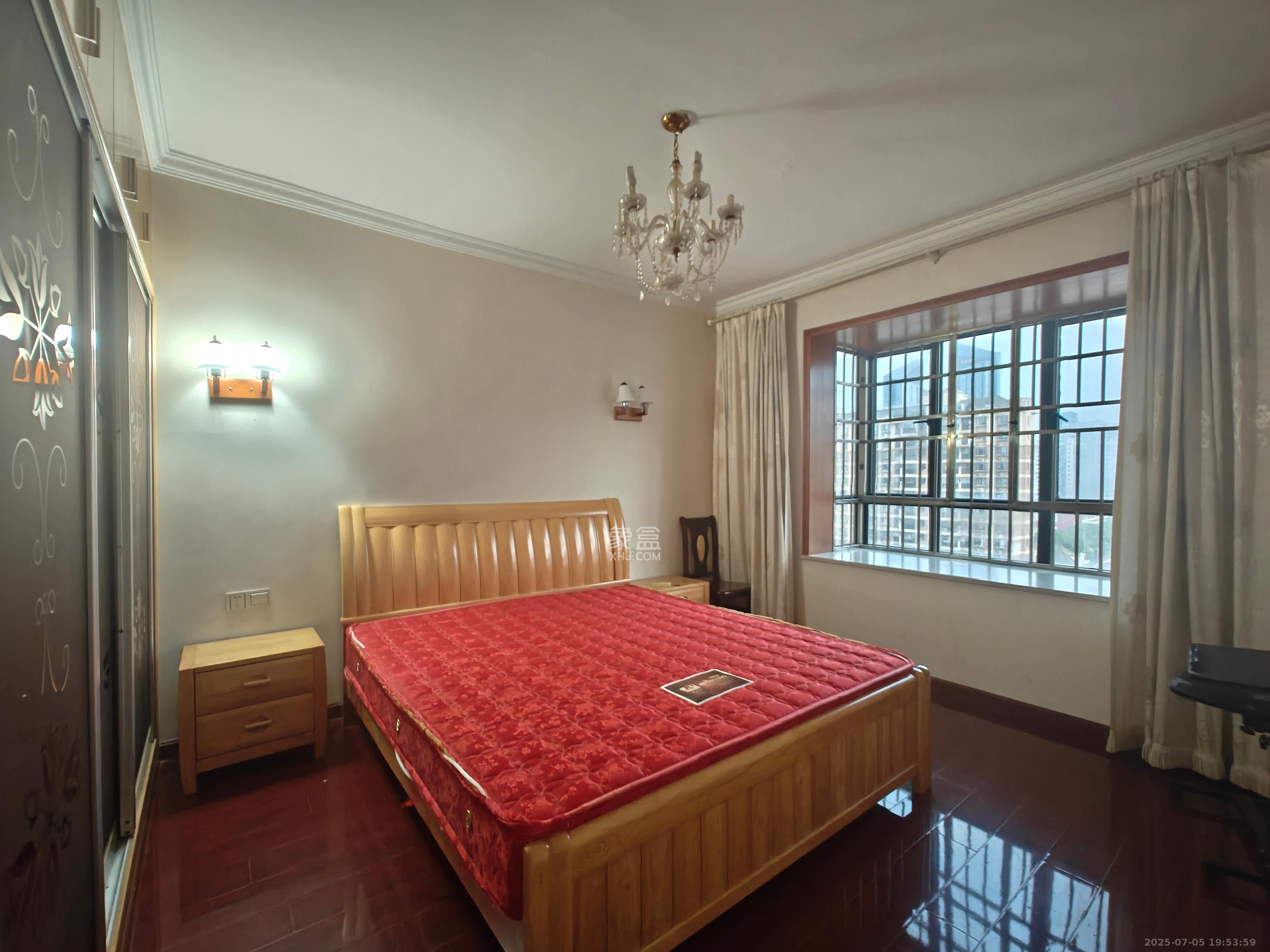 三江花中城  3室2厅1卫    3000.0元/月室内图