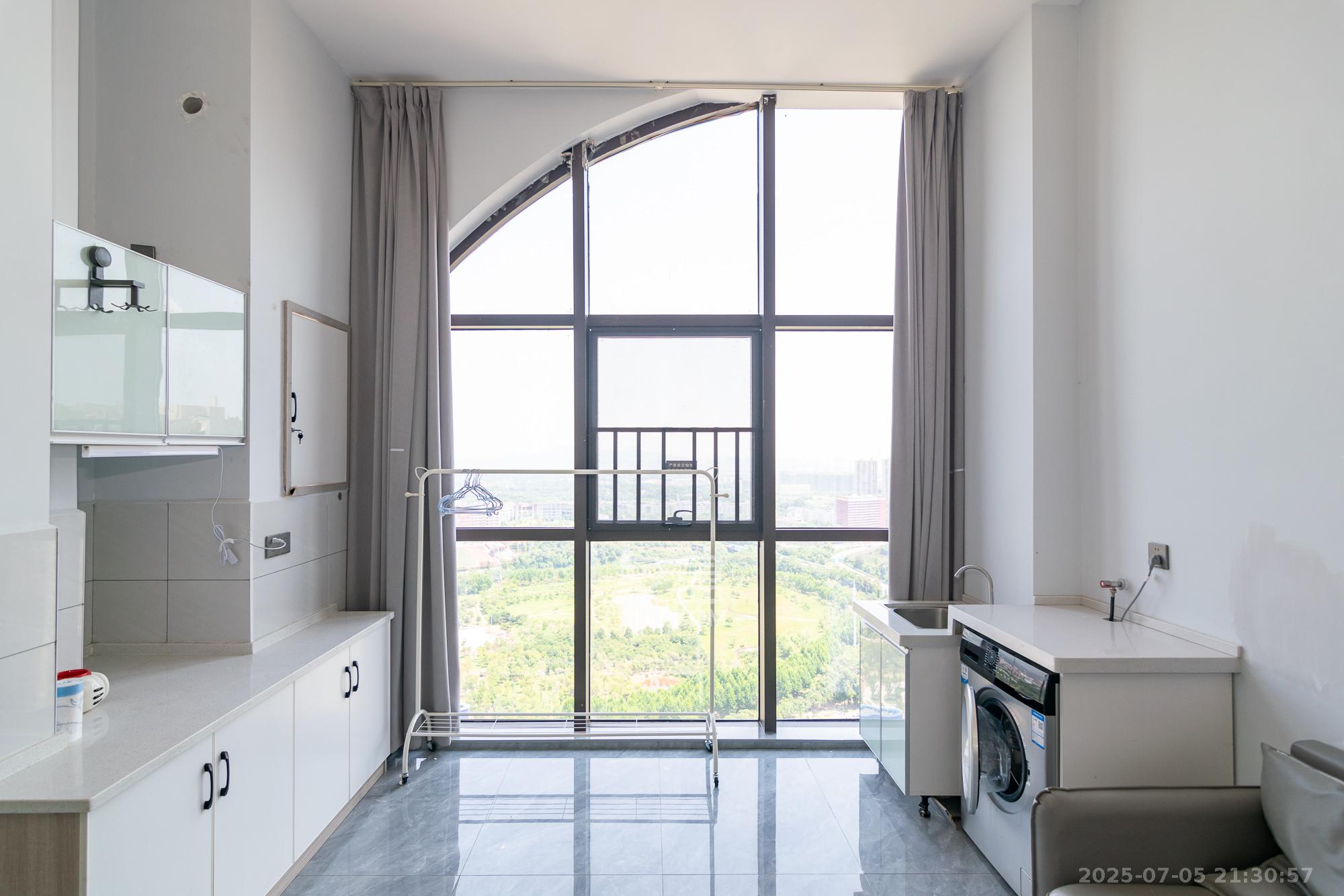 富兴悦府(富兴学府名邸)  1室1厅1卫    38.88万 富兴悦府(富兴学府名邸)  1室1厅1卫    38.88万阳台