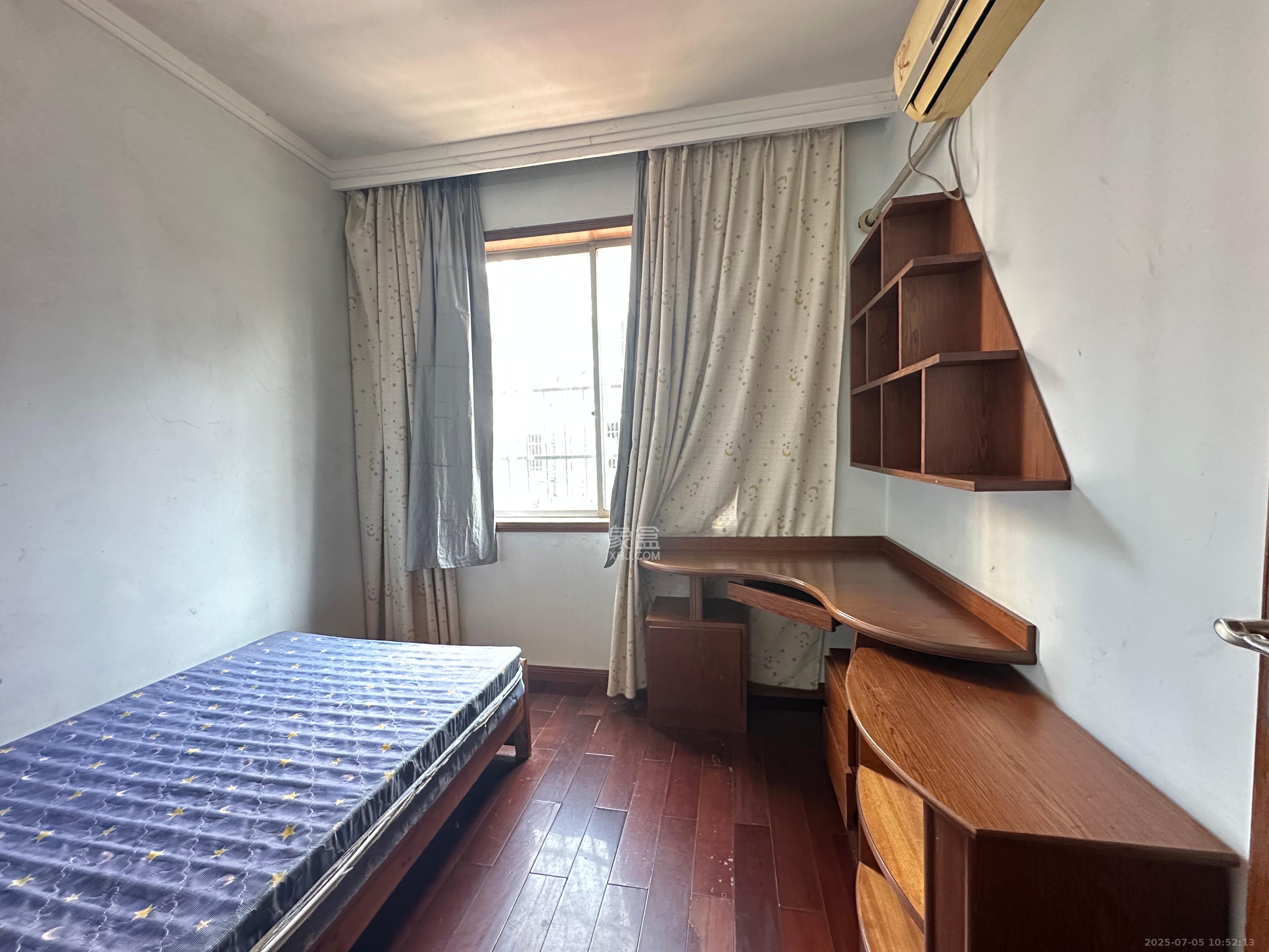 湘绣城 3室2厅2卫 1500.0元/月 湘绣城 3室2厅2卫 1500.0元/月室内图