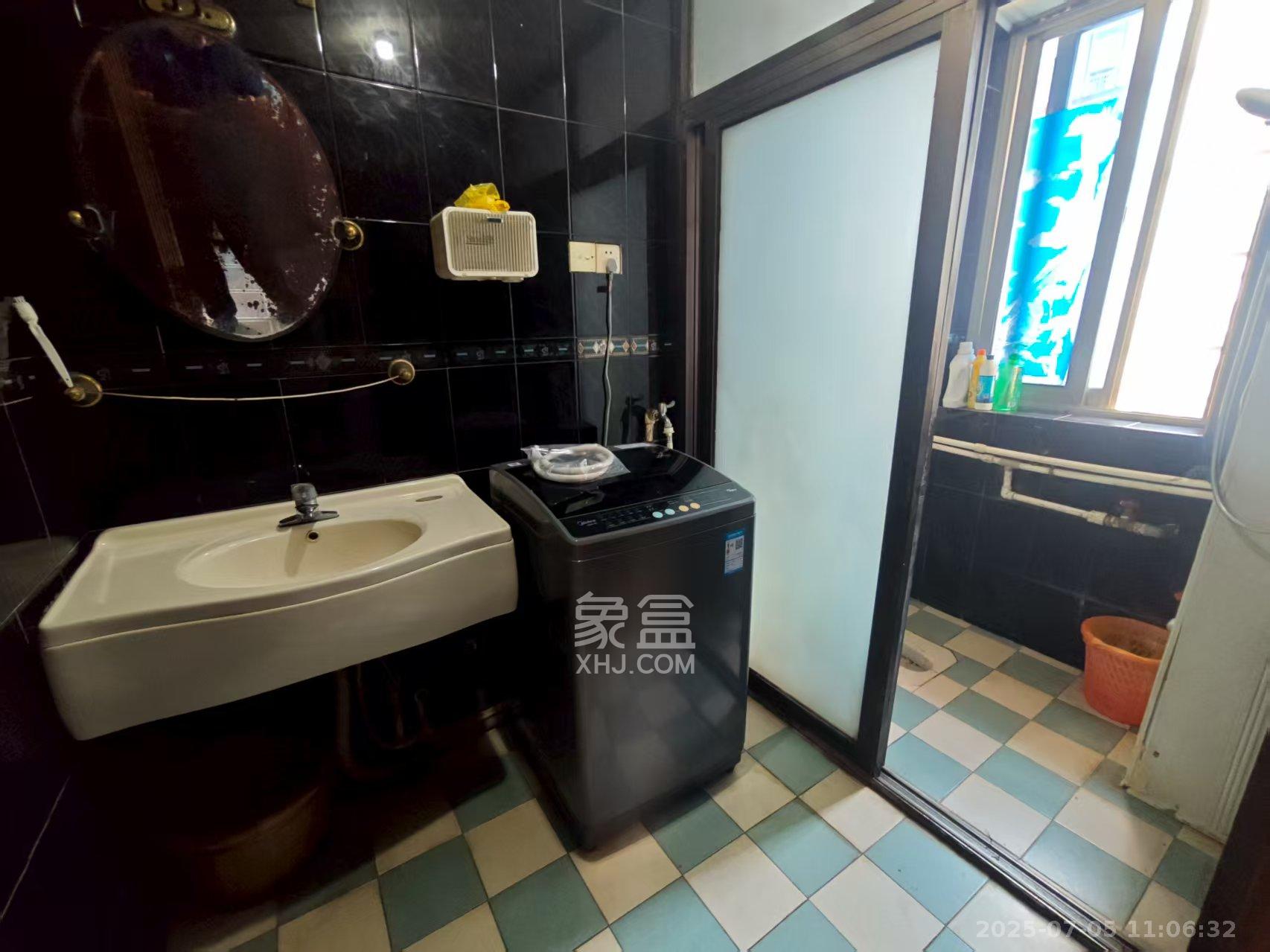 湖南省第六工程公司宿舍(扫把塘) 3室2厅1卫 1800.0元/月 湖南省第六工程公司宿舍(扫把塘) 3室2厅1卫 1800.0元/月室内图