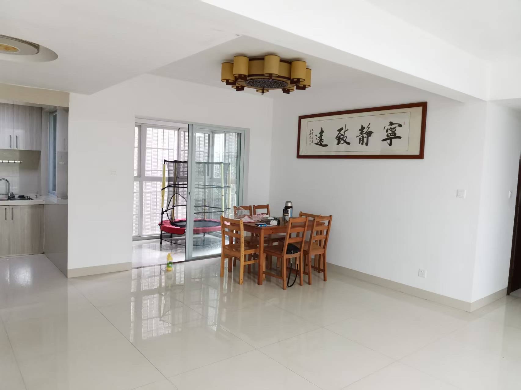 海航城 5室2厅2卫 3100.0元/月 海航城 5室2厅2卫 3100.0元/月室内图