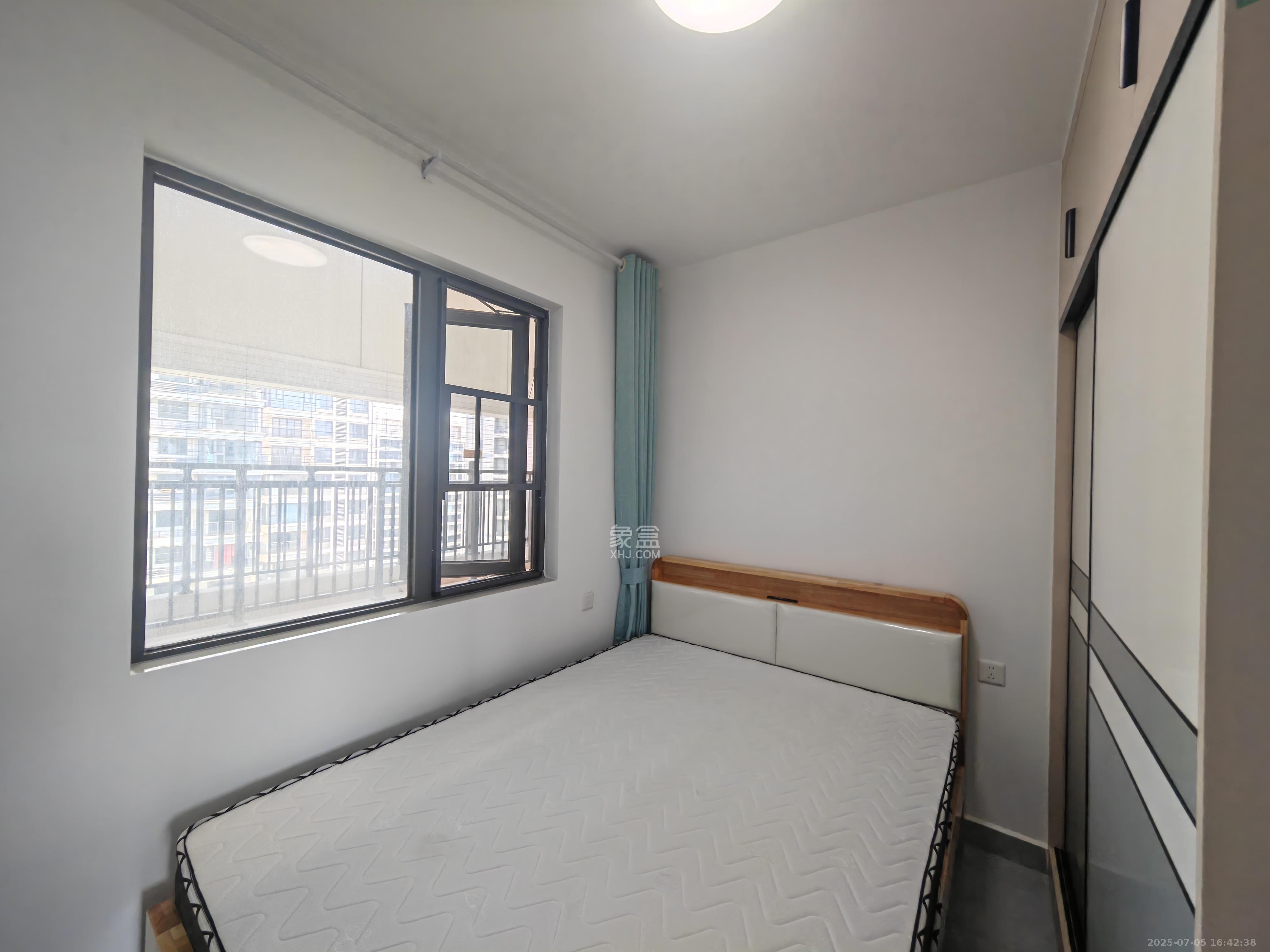 长沙北中心保利时代A区  3室2厅2卫    2600.0元/月 长沙北中心保利时代A区  3室2厅2卫    2600.0元/月室内图