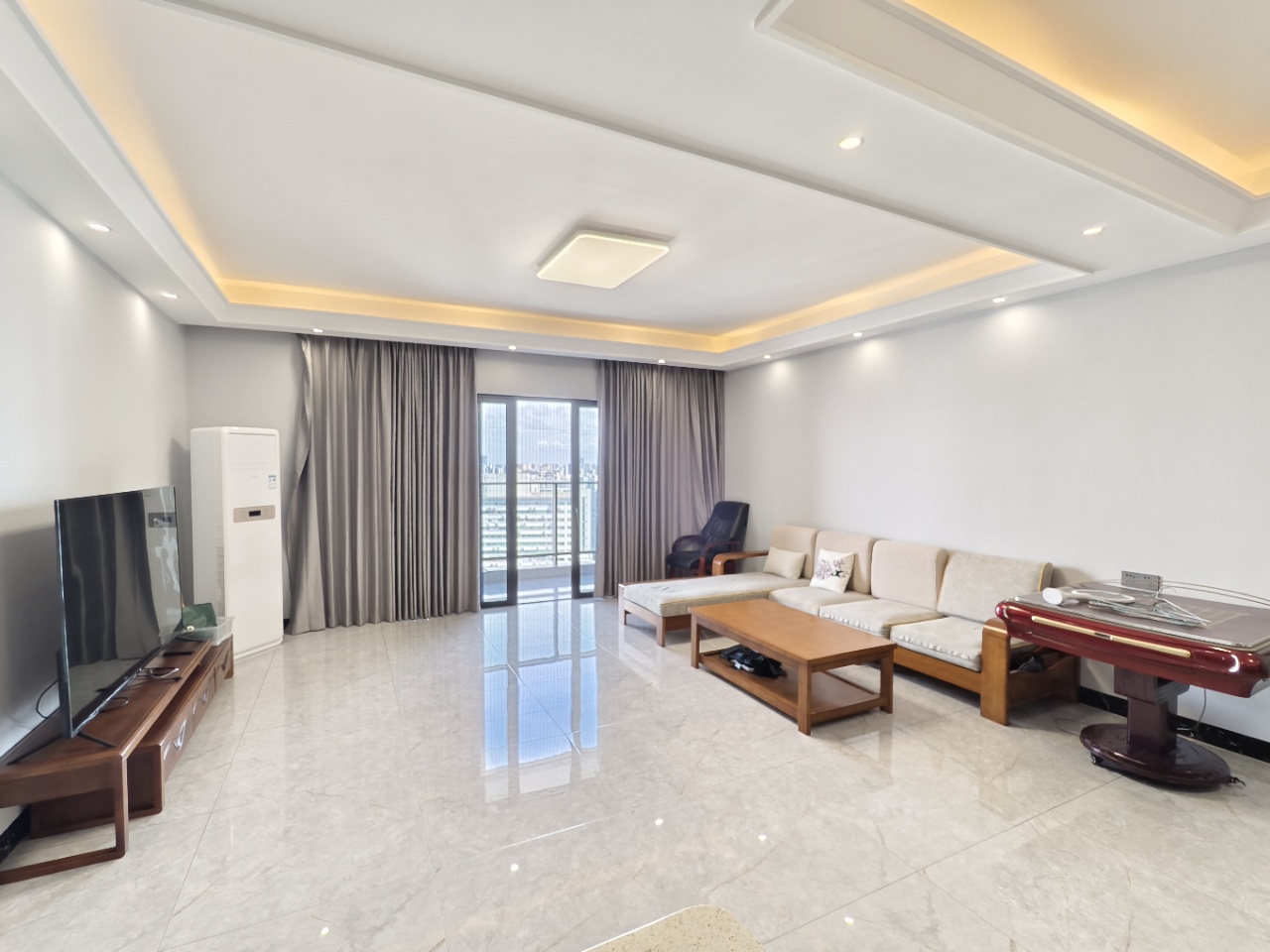 华润中心  3室2厅2卫    4500.0元/月 华润中心  3室2厅2卫    4500.0元/月室内图