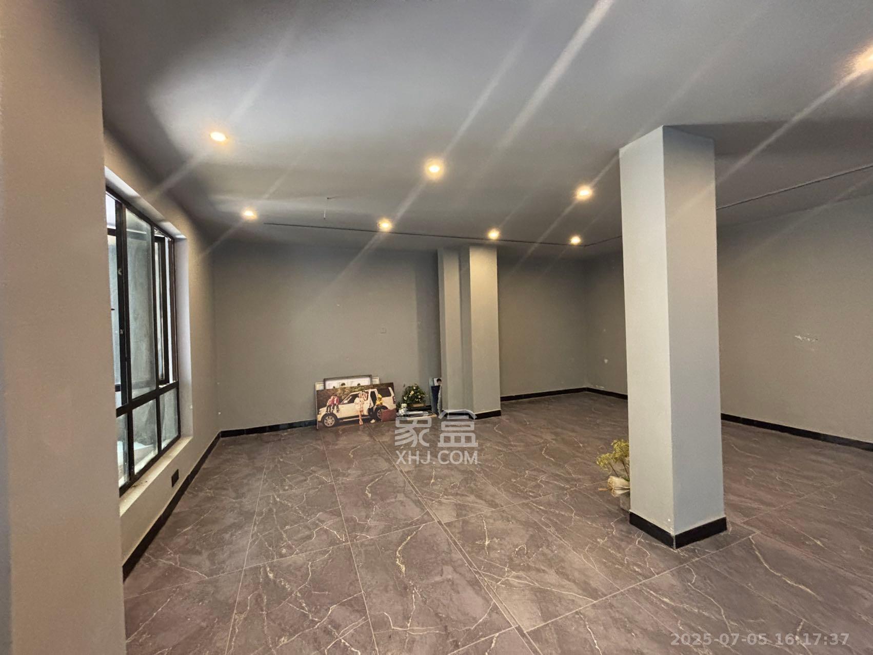 欧莱雅郡  4室2厅2卫    3500.0元/月 欧莱雅郡  4室2厅2卫    3500.0元/月