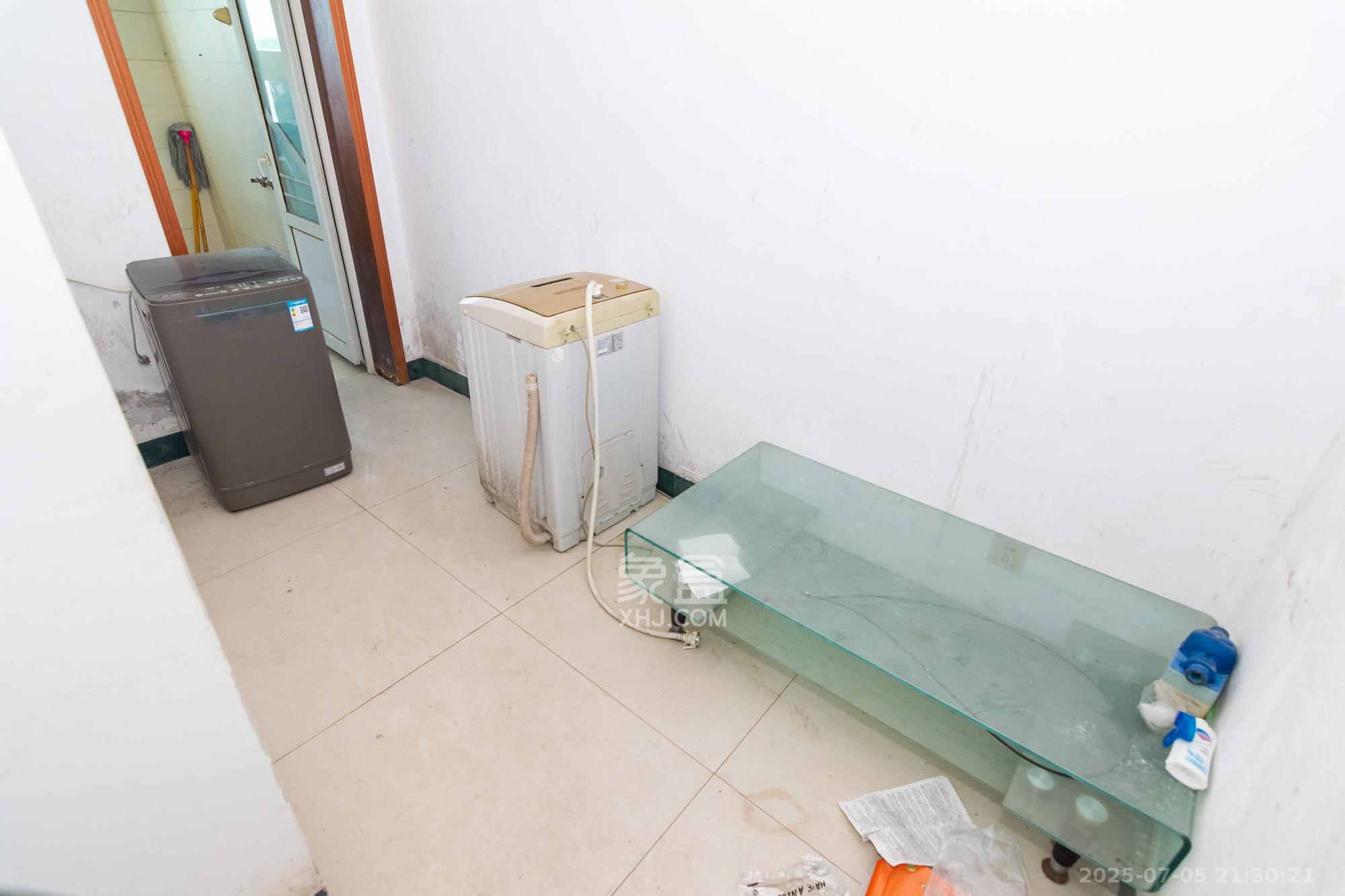 黄金乡金沙村废旧大市场  3室2厅1卫    42.8万 黄金乡金沙村废旧大市场  3室2厅1卫    42.8万其他