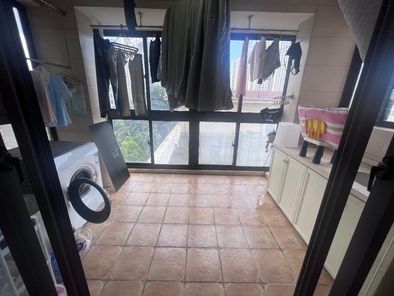 锦绣花园 3室2厅1卫 135.0万 锦绣花园 3室2厅1卫 135.0万室内图