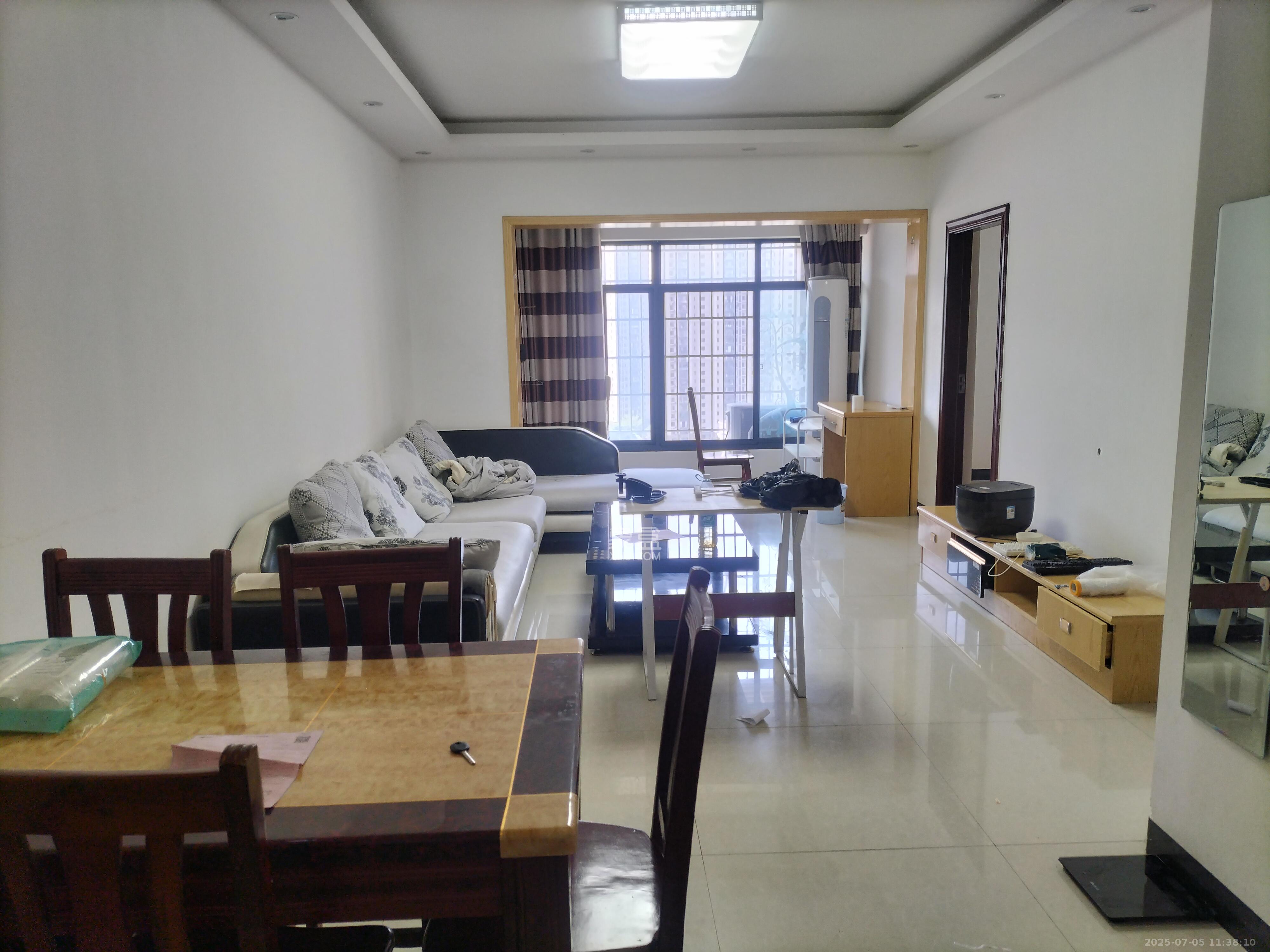 家和苑（原梅溪湖保障性住房一期）  3室2厅1卫   2000.00元/月