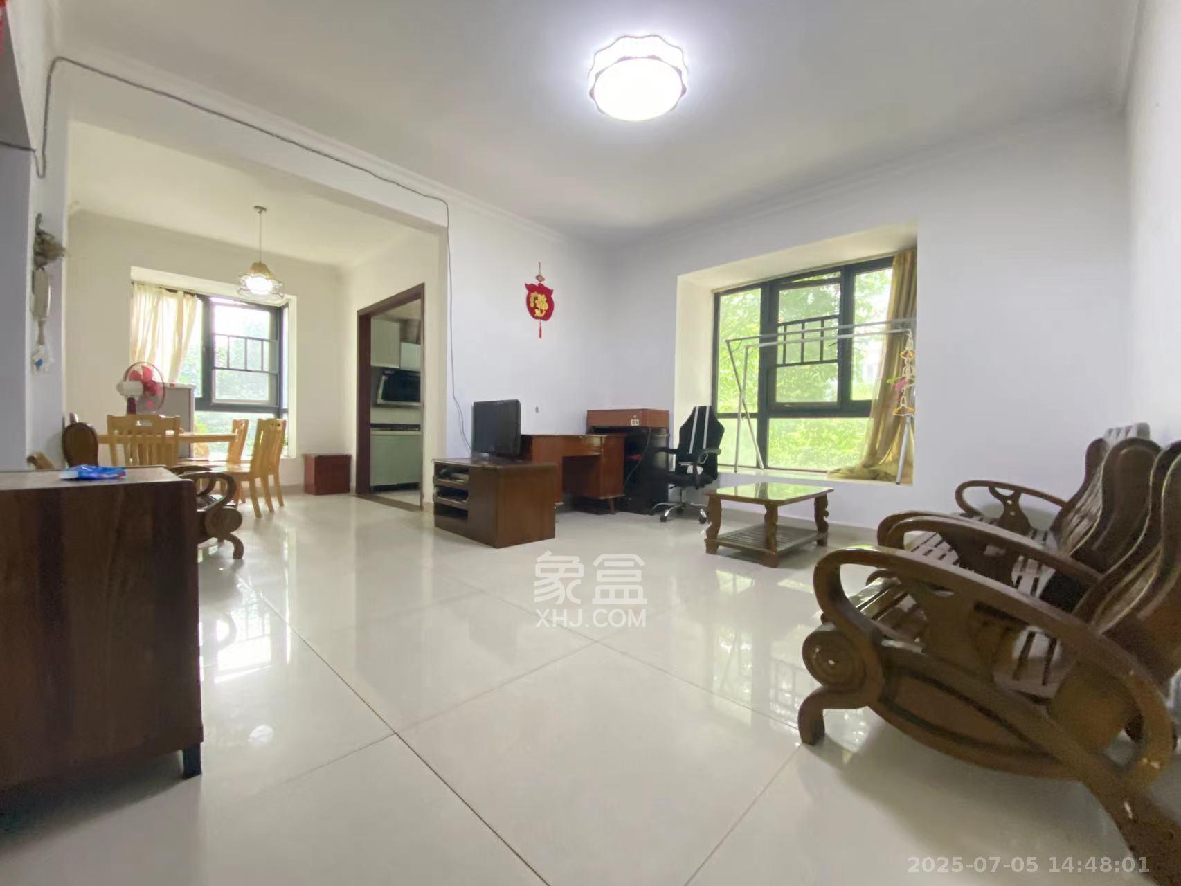 长房东郡 2室1厅1卫 2100.0元/月 长房东郡 2室1厅1卫 2100.0元/月室内图