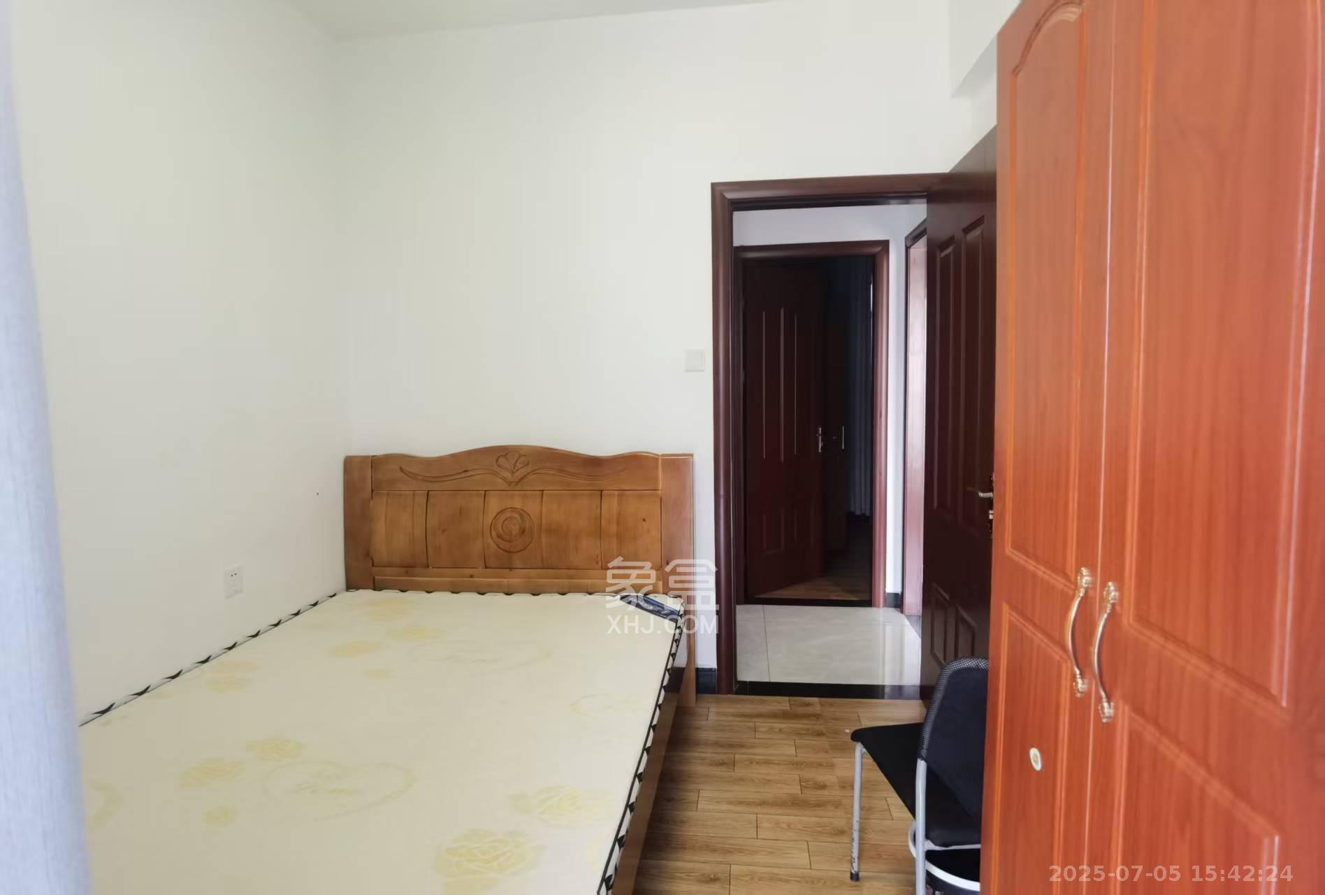 乾源国际  3室2厅2卫    2000.0元/月 乾源国际  3室2厅2卫    2000.0元/月室内图