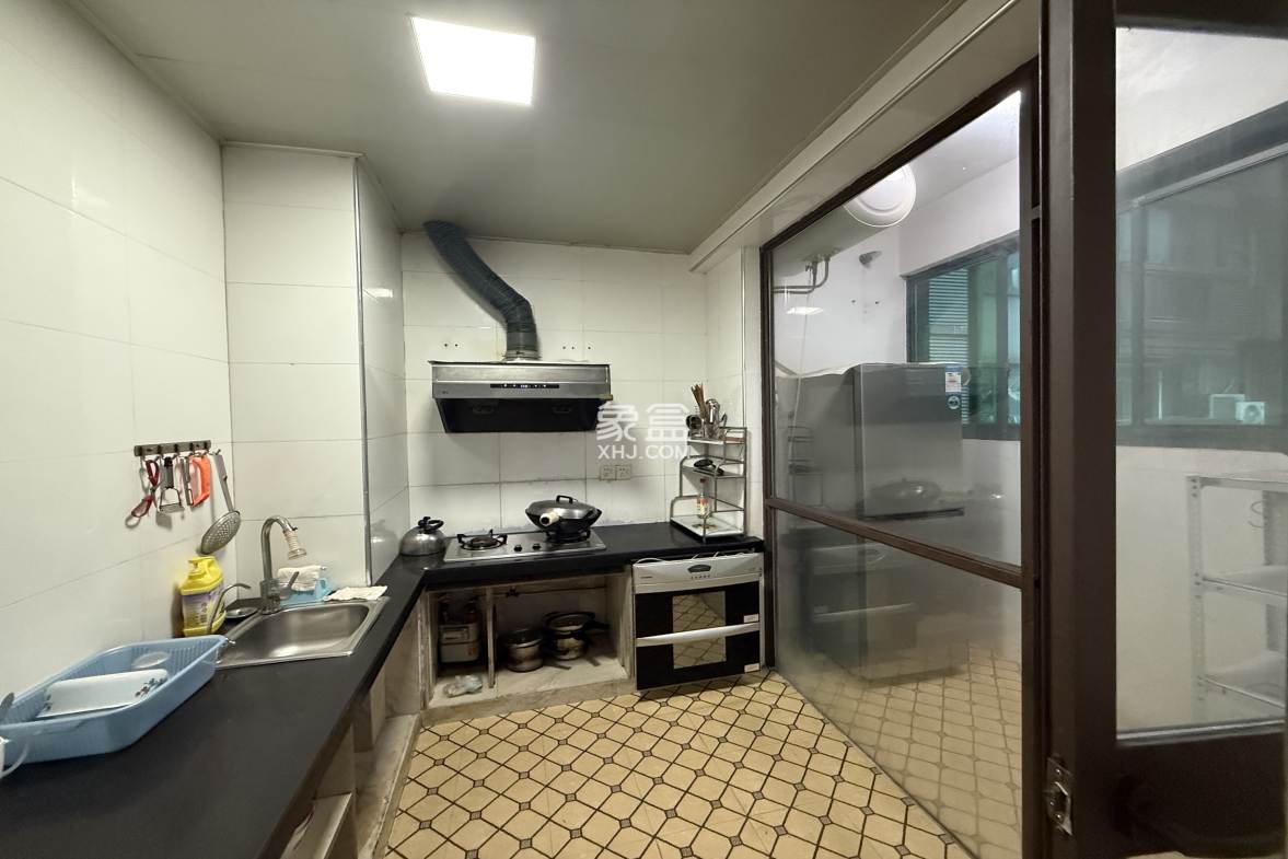 大同芙蓉 3室2厅2卫 1800.0元/月 大同芙蓉 3室2厅2卫 1800.0元/月室内图