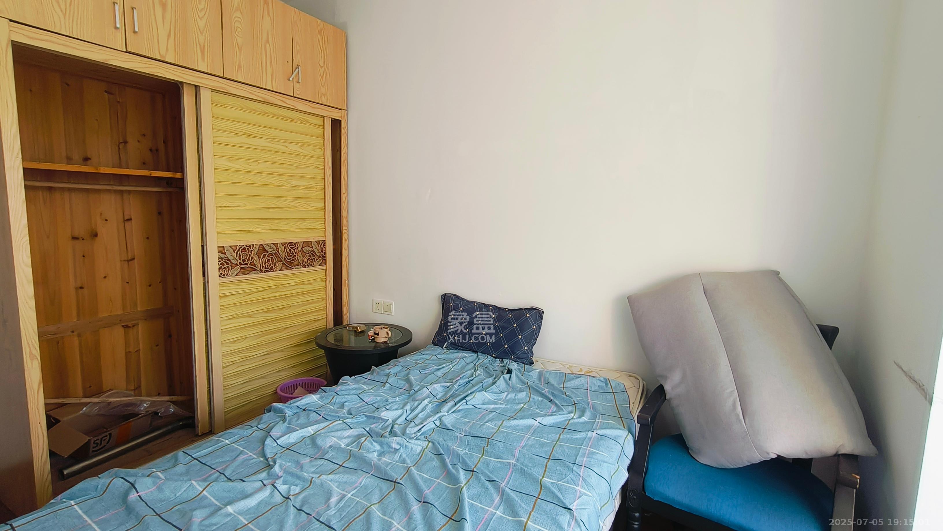 恒广国际景园一二区 3室2厅2卫 2000.0元/月 恒广国际景园一二区 3室2厅2卫 2000.0元/月室内图