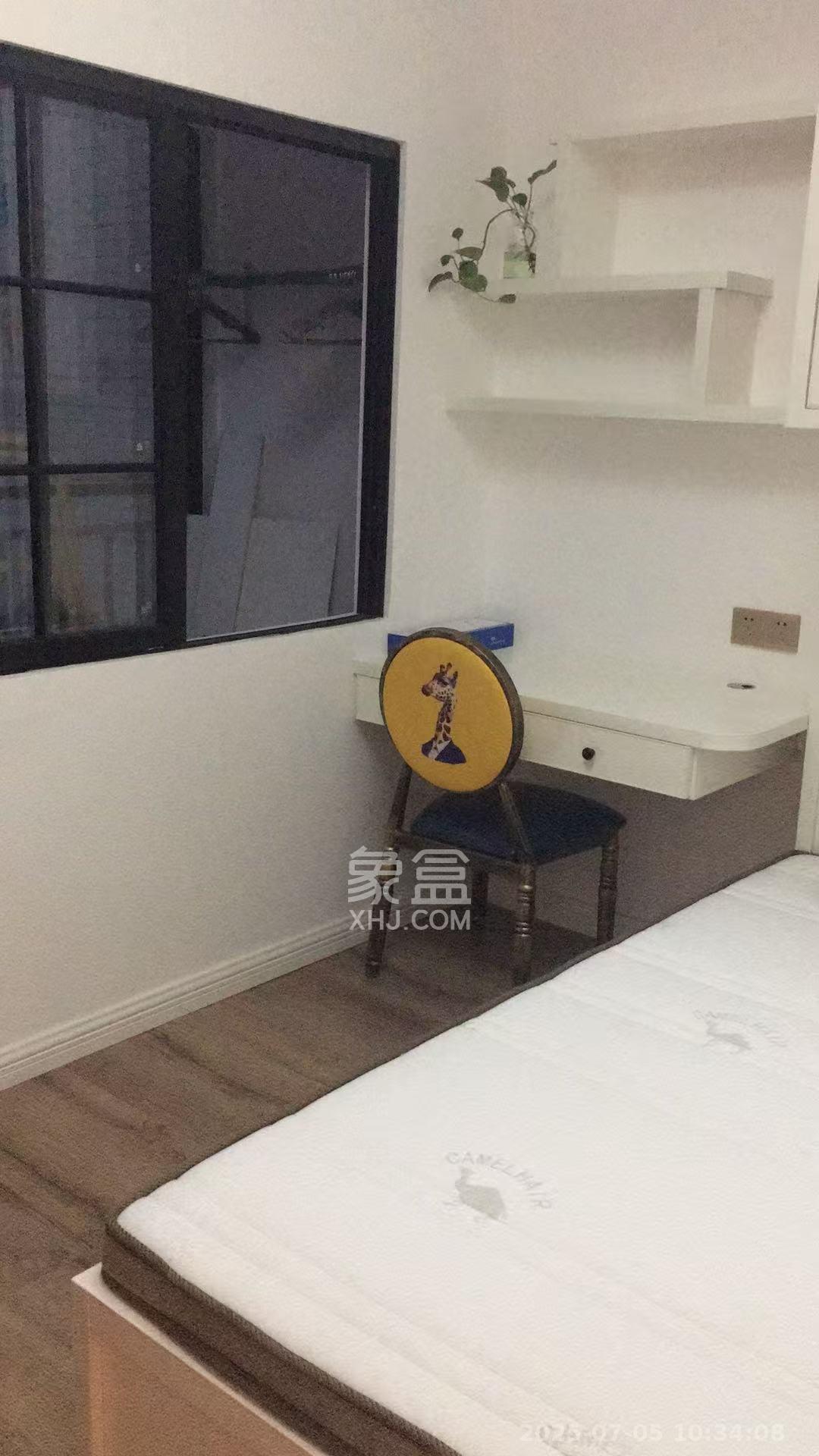 钰龙天下二期(钰龙佳园) 3室2厅2卫 3600.0元/月 钰龙天下二期(钰龙佳园) 3室2厅2卫 3600.0元/月室内图