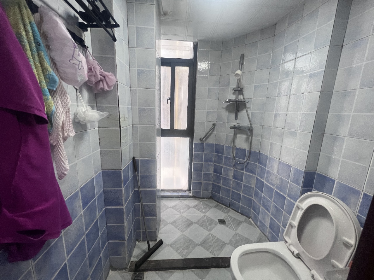 锦绣花园 3室2厅1卫 135.0万 锦绣花园 3室2厅1卫 135.0万室内图