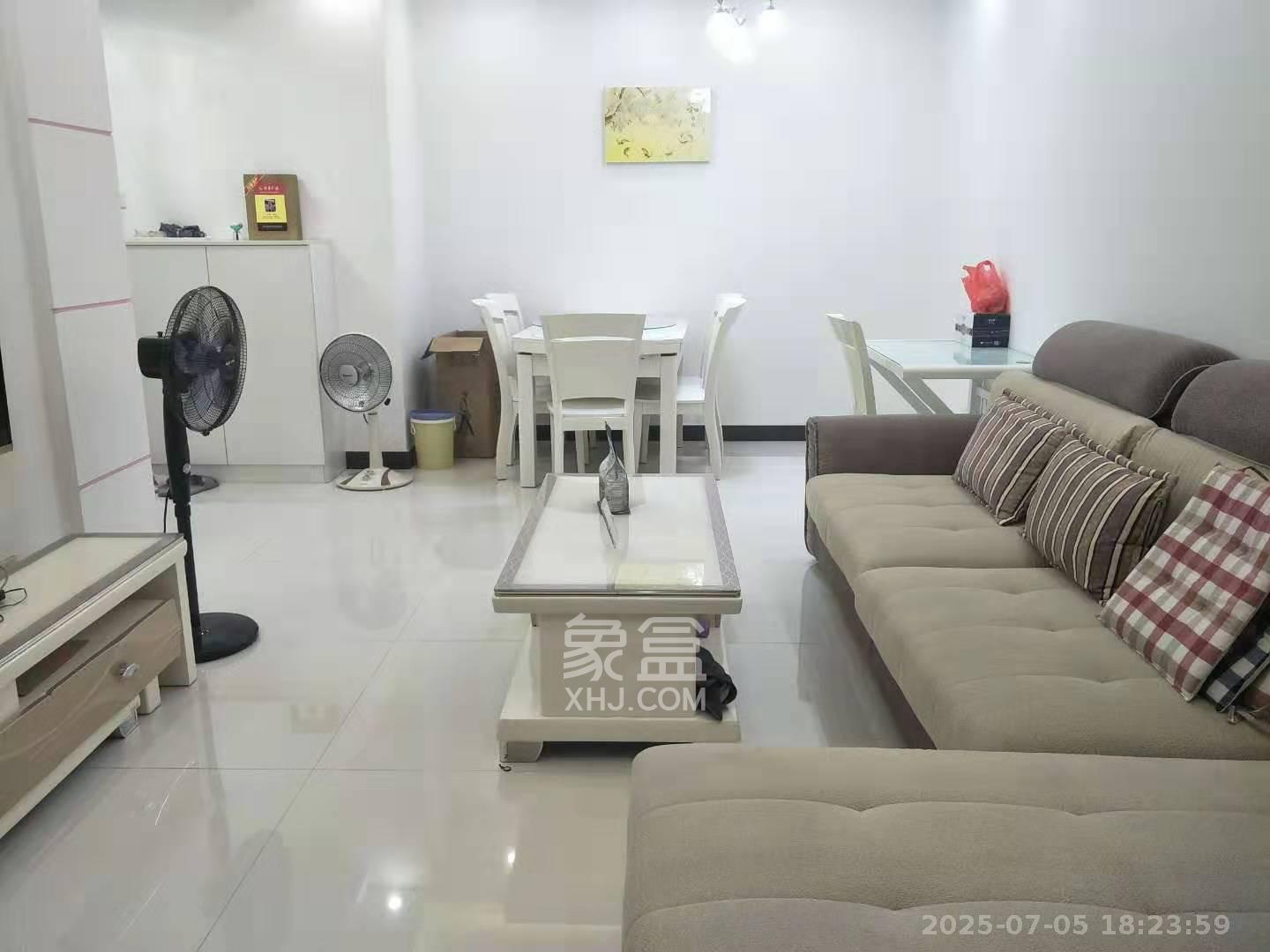 万科魅力之城  2室1厅1卫   1800.00元/月