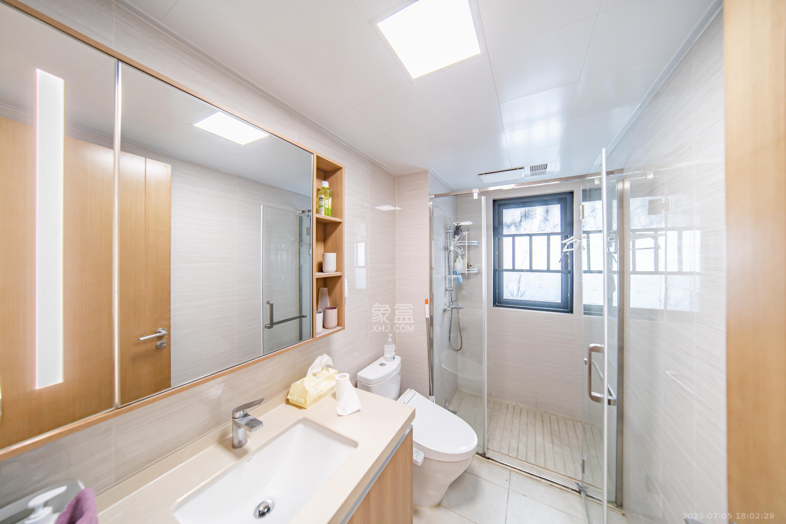 深业鹭栖府 4室2厅2卫 198.0万 深业鹭栖府 4室2厅2卫 198.0万卫生间