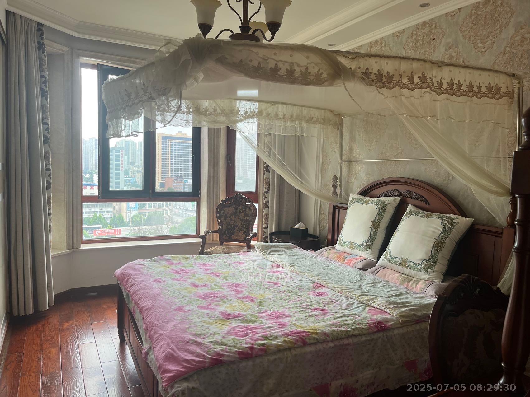 上海城小区 2室2厅1卫 2800.0元/月 上海城小区 2室2厅1卫 2800.0元/月室内图