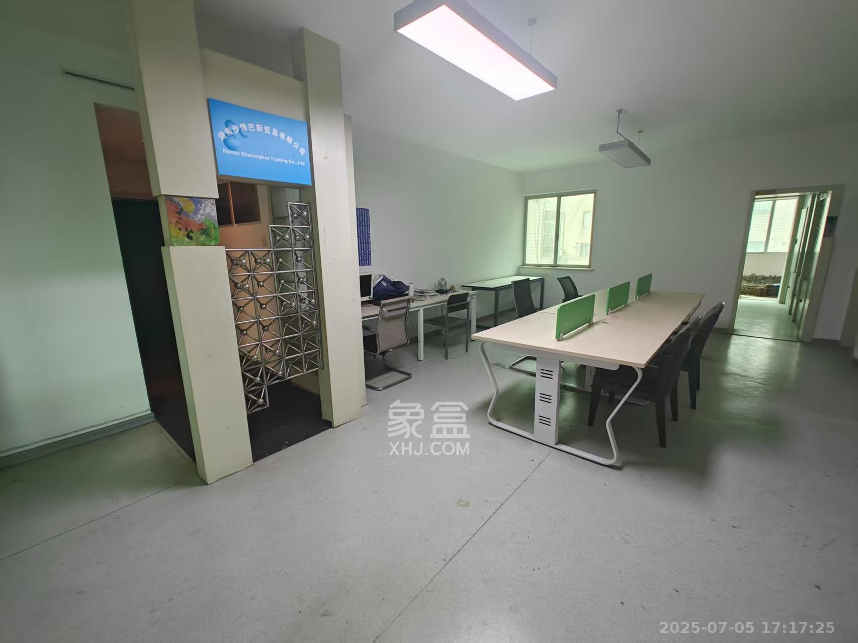 银海大厦 3室2厅1卫 3700.0元/月 银海大厦 3室2厅1卫 3700.0元/月室内图